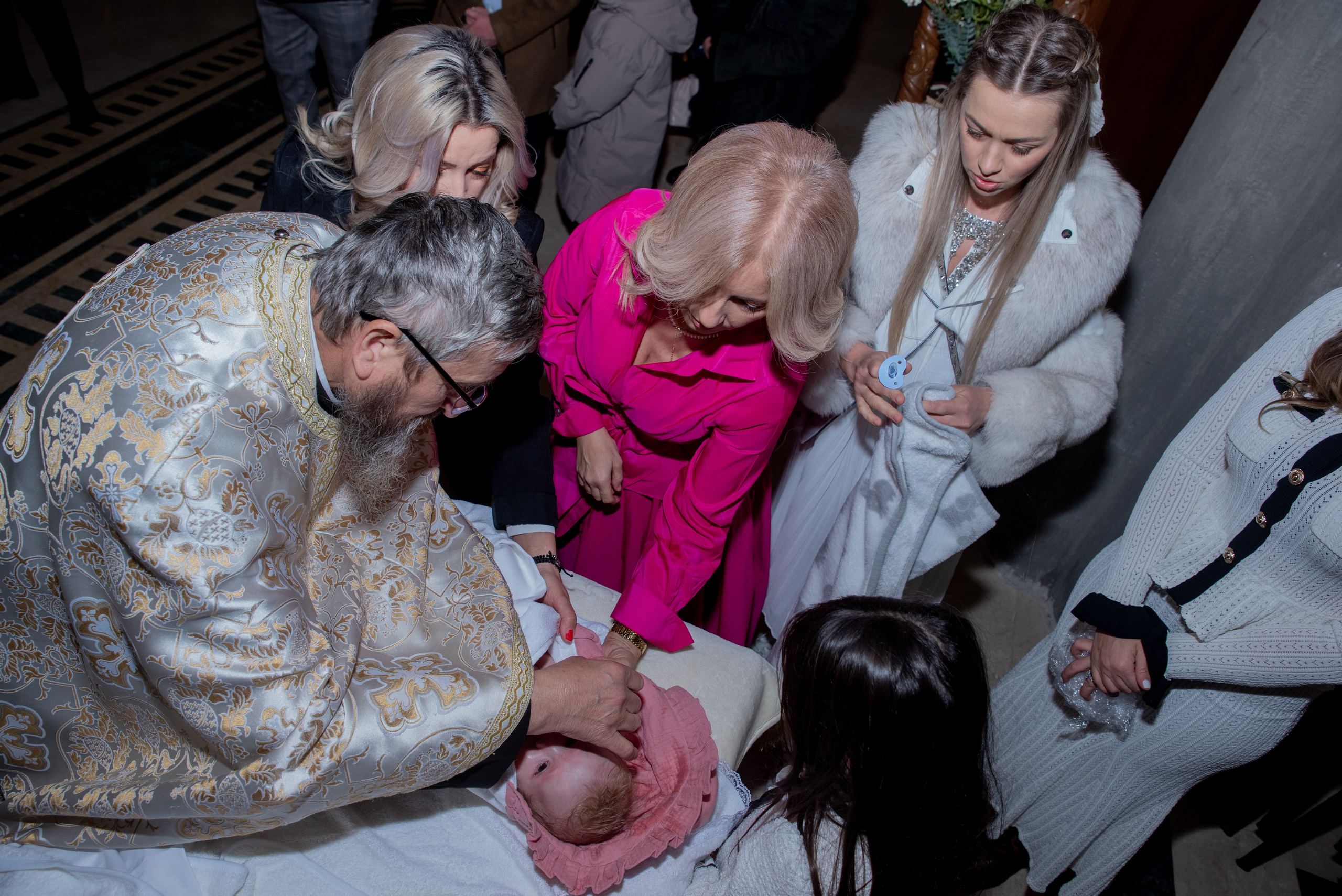 Ana Ionascu. Neagoe Studio — Fotograf Nuntă & Evenimente