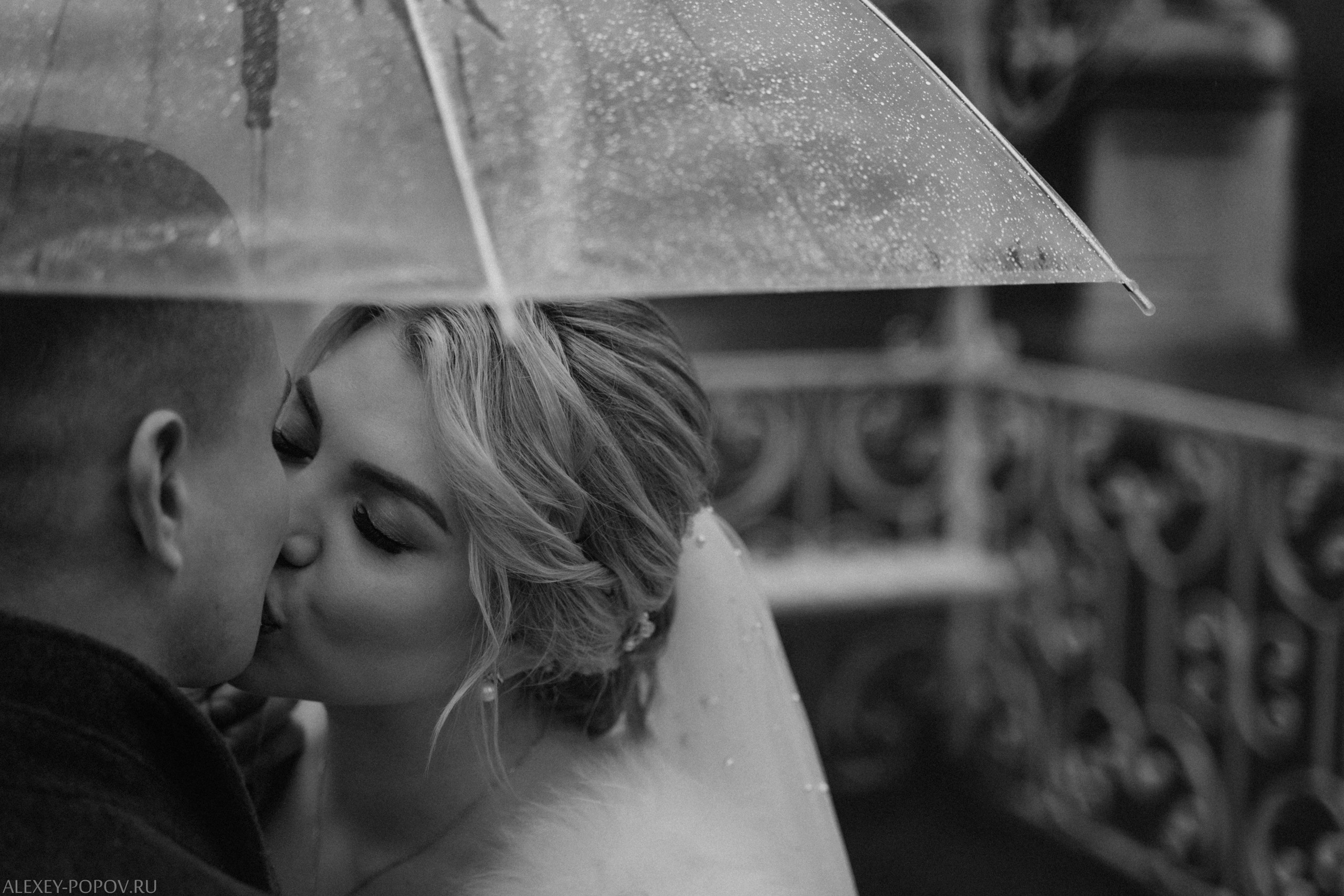 Дождь — не помеха! Атмосферная свадьба в Крыму. Свадебный и семейный фотограф Алексей Попов. Штутгарт, Германия