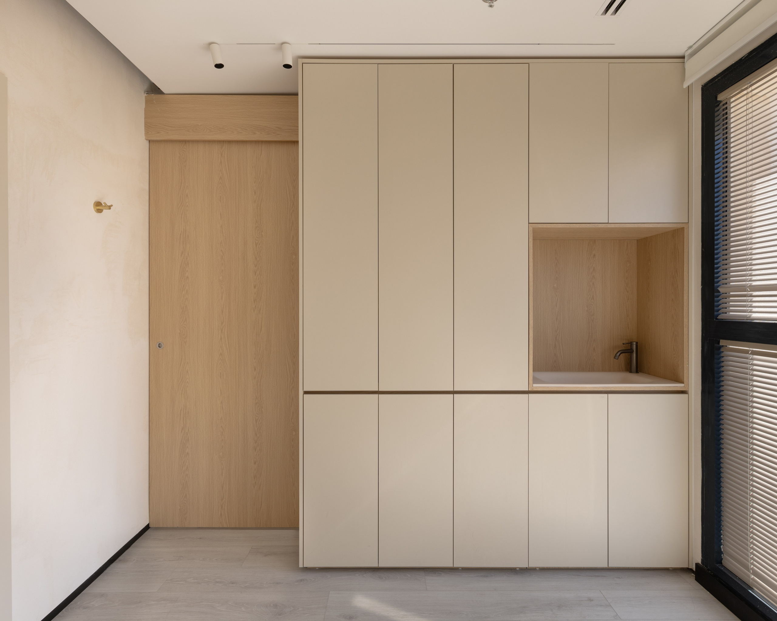 Clinica “Pola”. Project by Hezi Bar Daviv. Tel Aviv. Interior Photography & Video in Israel