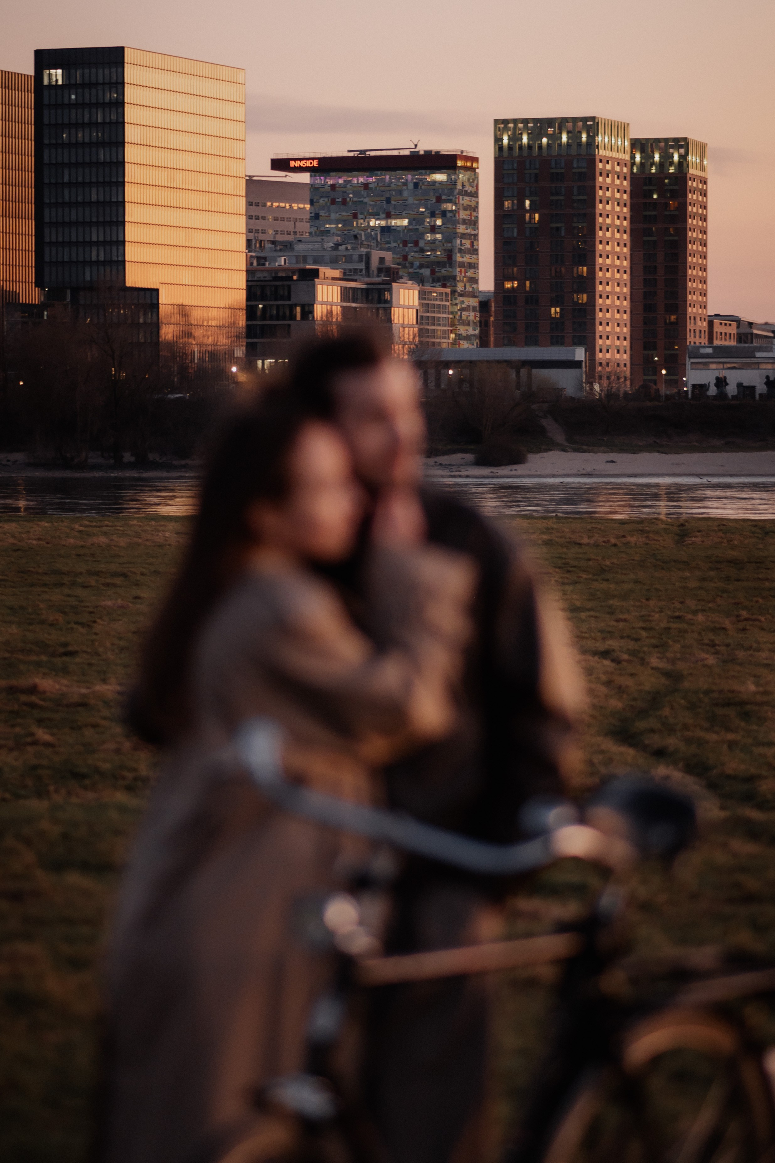 Timeless love in Düsseldorf. Фотограф в Нюрнберге Ирина Менерт из Ансбаха