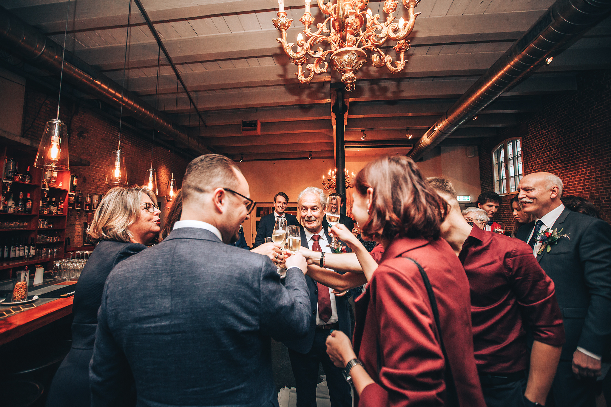 Anna & Andor. Wedding in Schiedam. Amina Gunenc - bruiloft- en familie fotograaf in Nederland