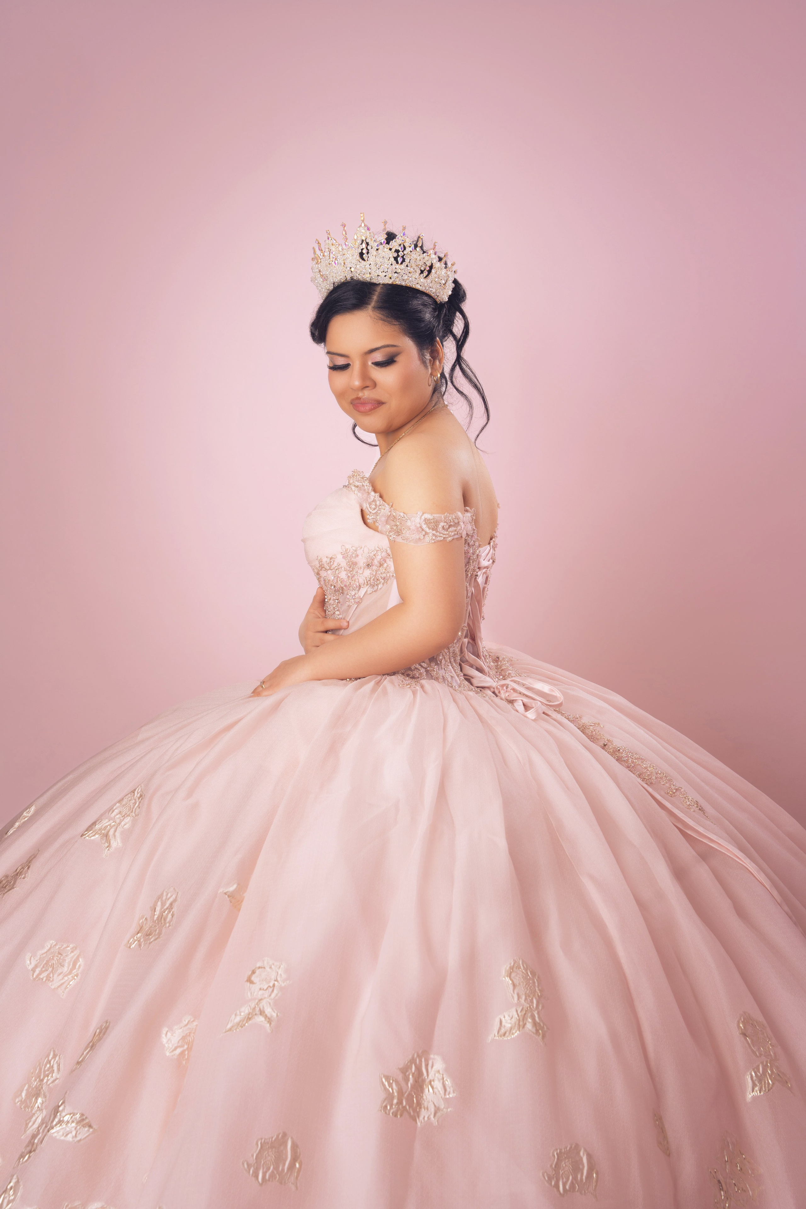 Professional Studio Photography Sessions | Creative Studio DMV