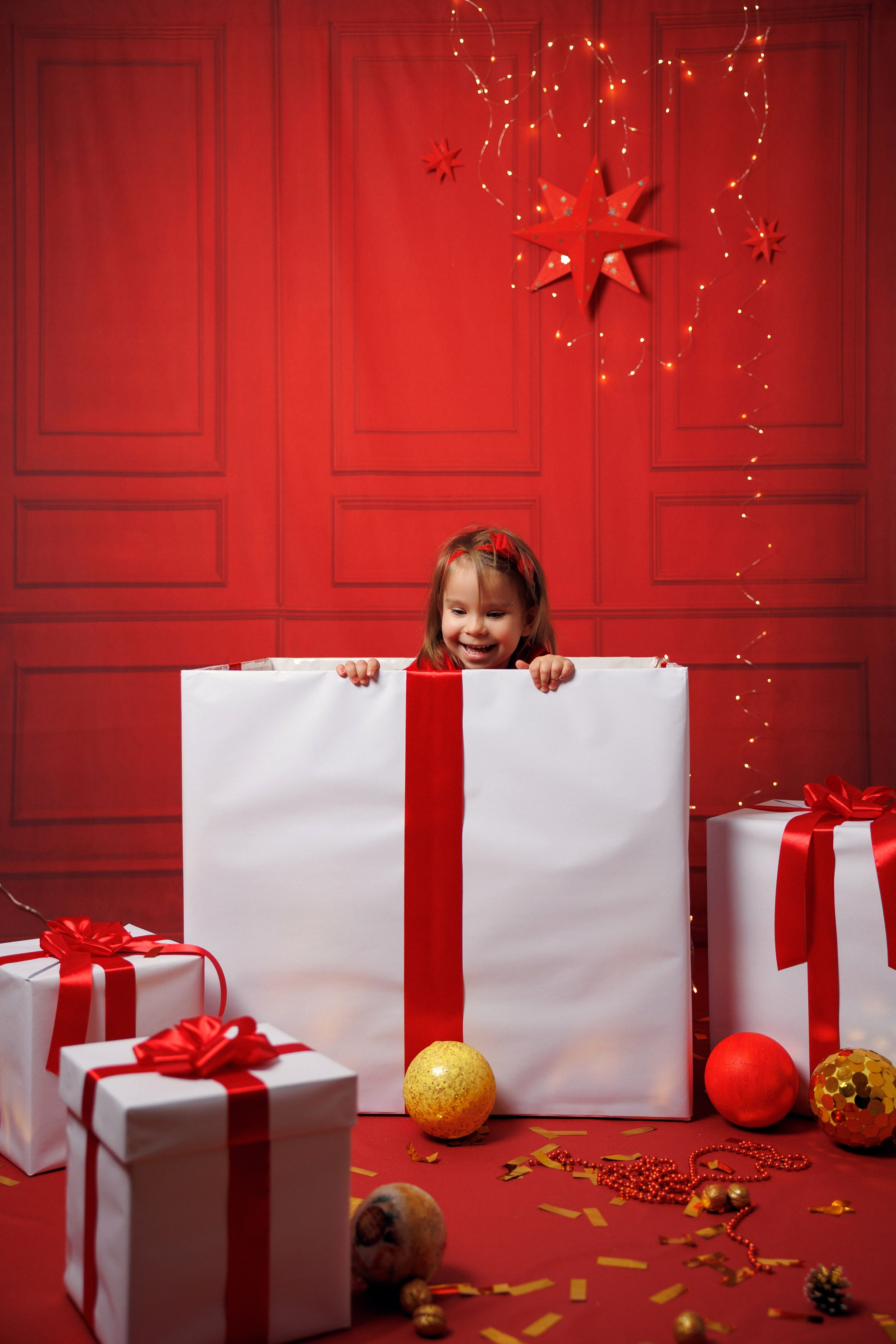 Sesja świąteczna Szczecin | Mini sesje świąteczne Szczecin | Mini sesje świąteczne | Sesja świąteczna w studio | Sesja świąteczna rodzinna cena | Mini sesja rodzinna Szczecin| Sesje świąteczne rodzinne | Sesja zdjęciowa • świąteczna sesja zdjęciowa • minimalistyczne aranżacje • zdjęcia lifestylowe • rodzinne świeta • świąteczny czas • voucher • prezent • fotografia rodzinna