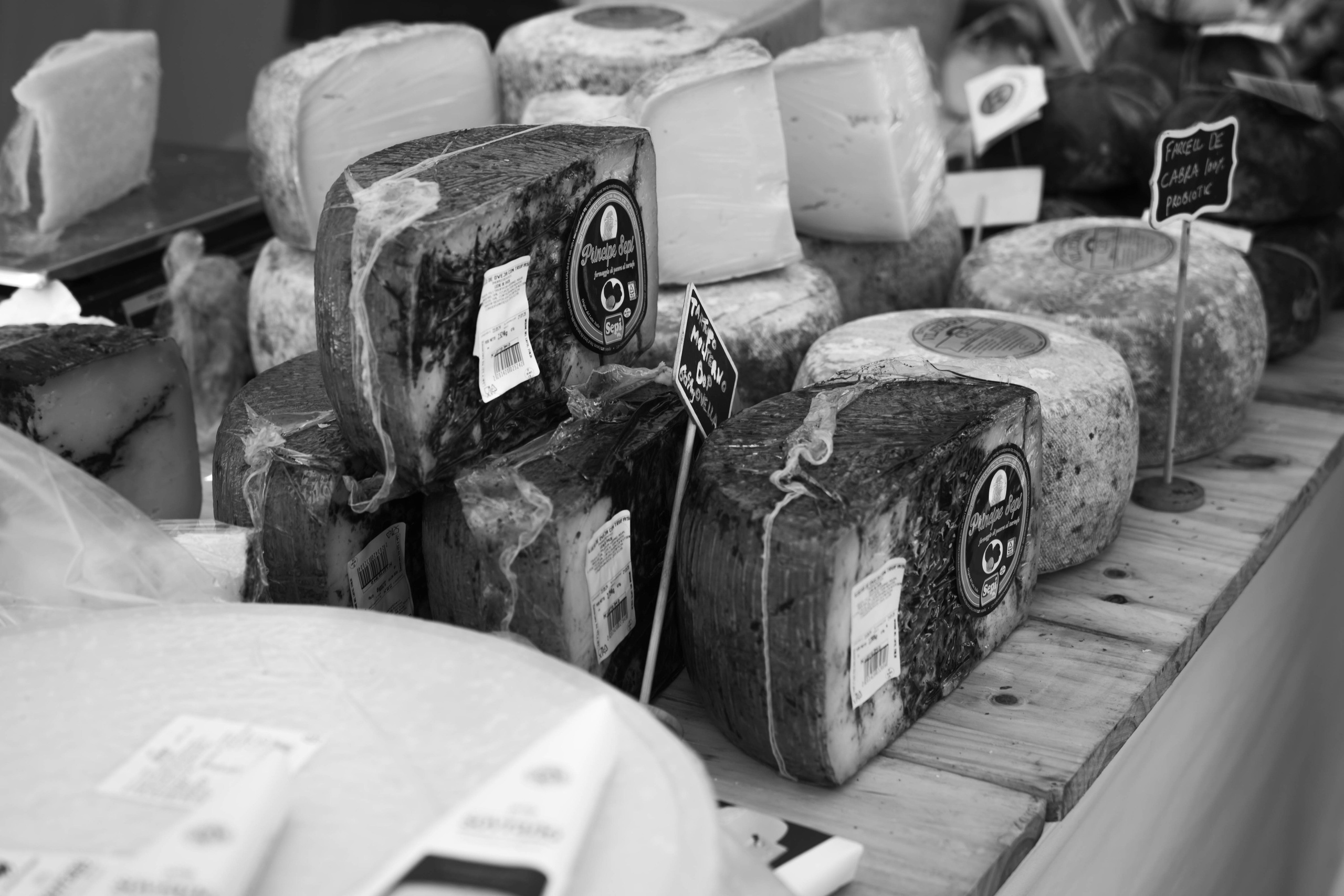 Mercadillo, La Pobleta de Bellveí. Alba del Norte Studio