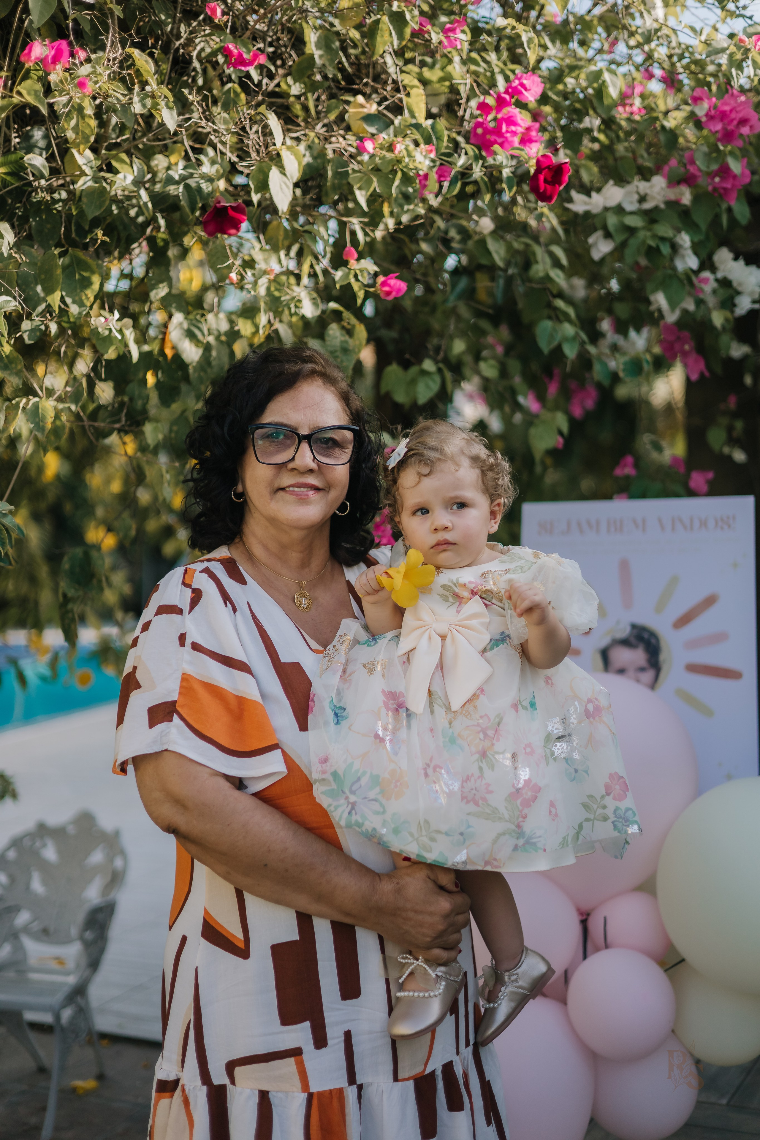 Aurora — 1 ano. Fotógrafo Richard Silvestre — Casamentos na Bahia