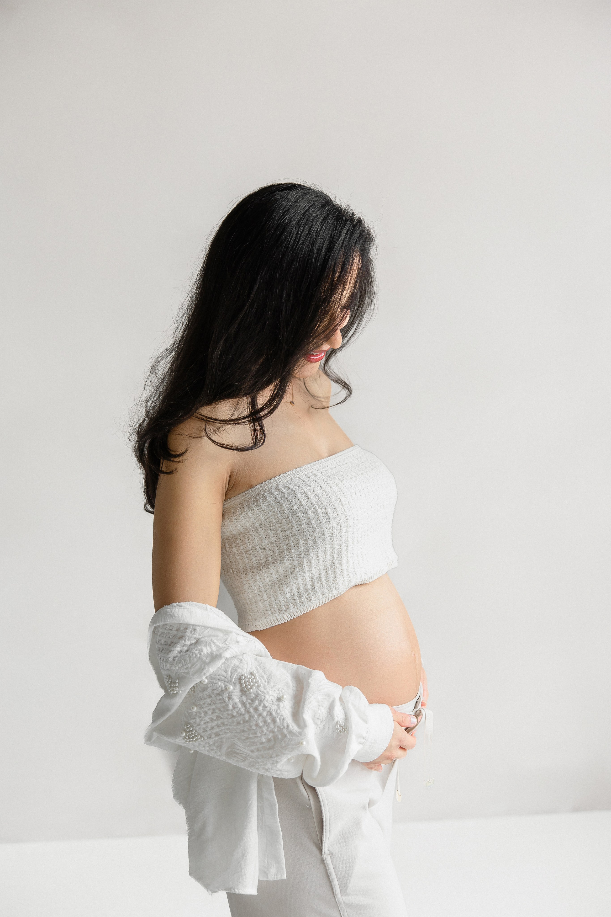 Timeless Maternity Photographer in Toronto. Iana Banana | Toronto Maternity, Newborn & Family Photographer