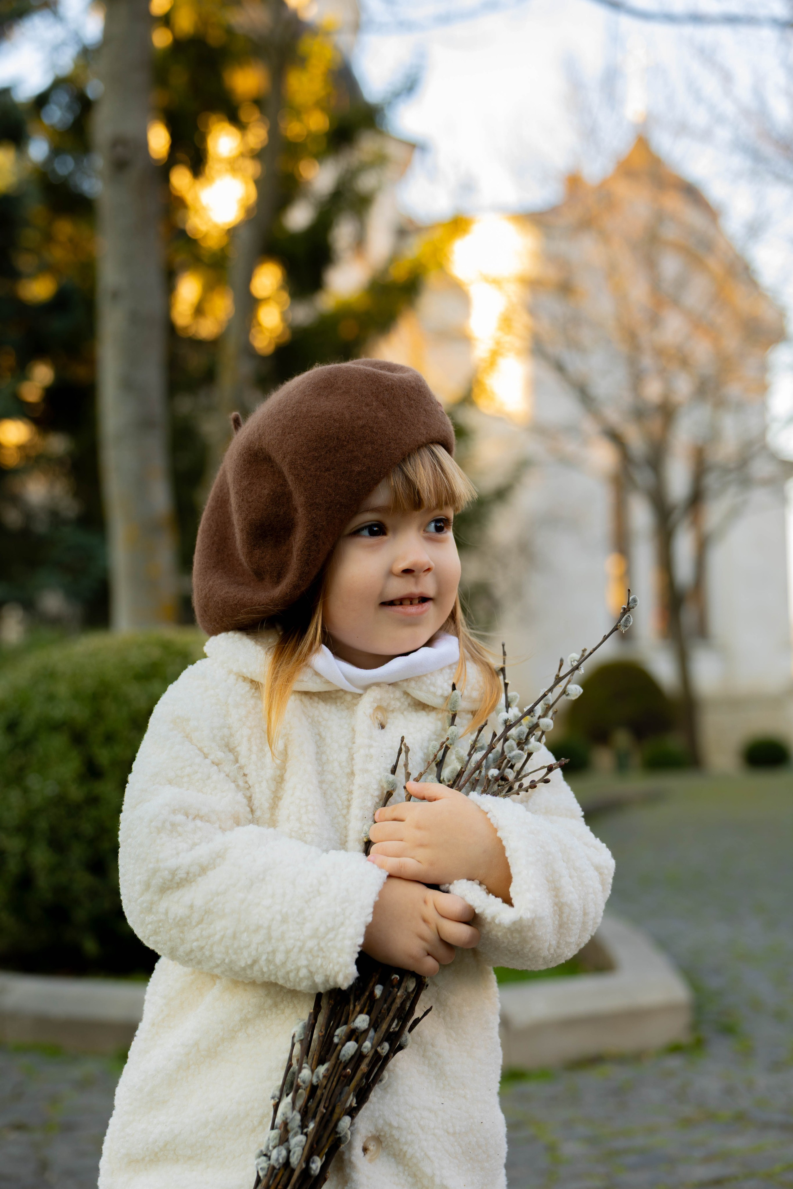 Фотосессия ребенка в вербное воскресенье. Семейный фотограф в Кишиневе, Молдова Врабий Ольга
