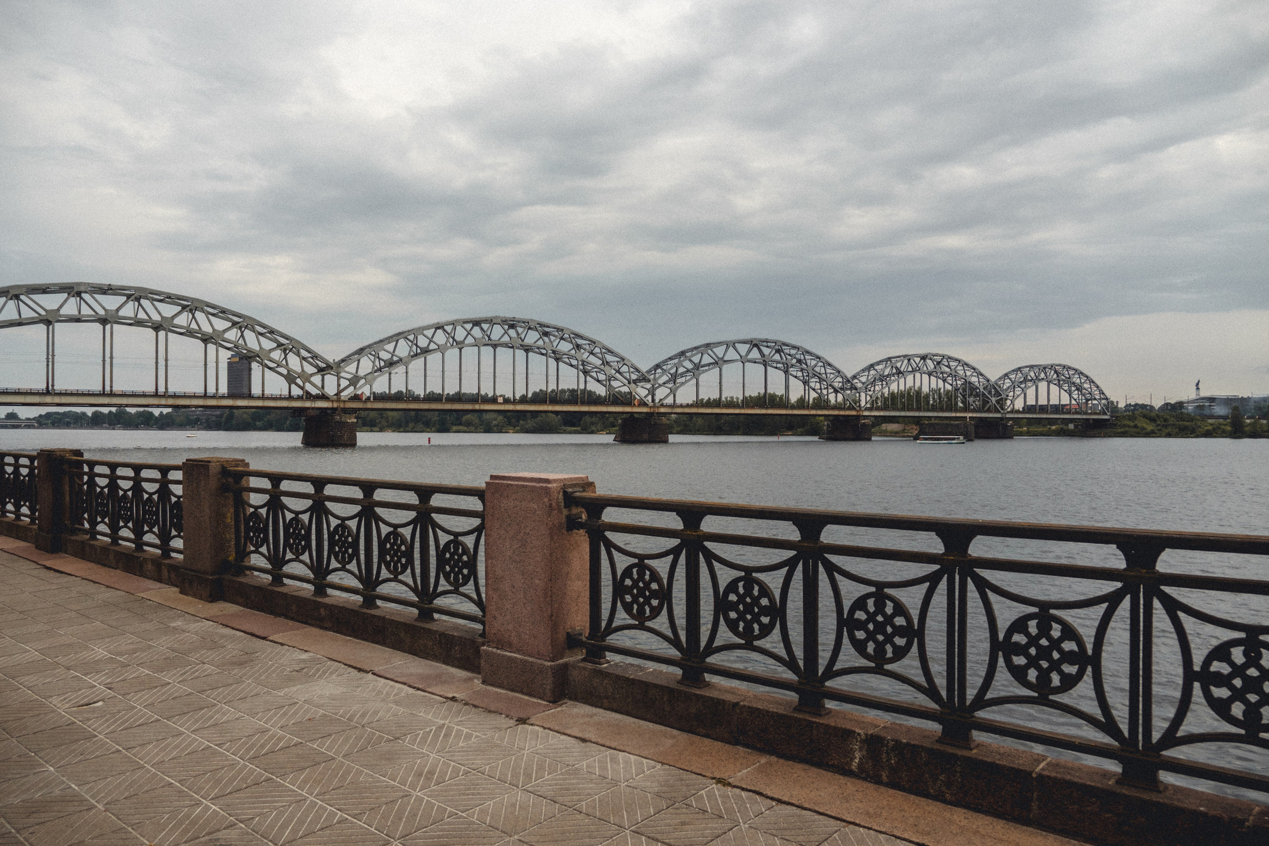 Voyage à Riga. Photographe sur Cote d’Azur. Portraits de familles, couples, enfants, événements