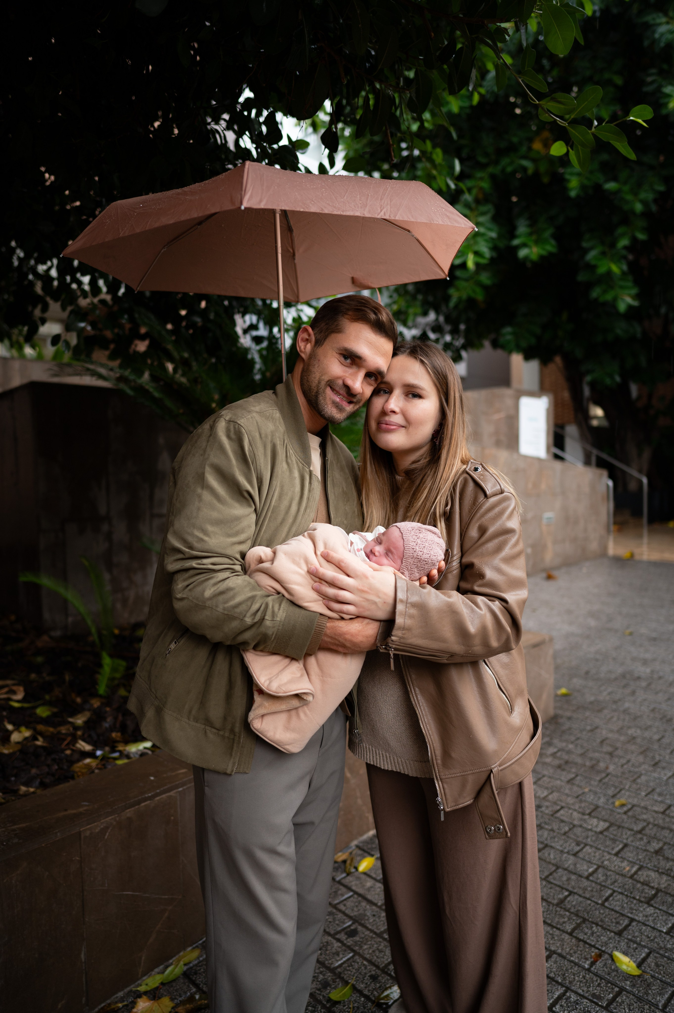 Vera’s homecoming. Photographer Yulia Lushnikova, Based in Valencia