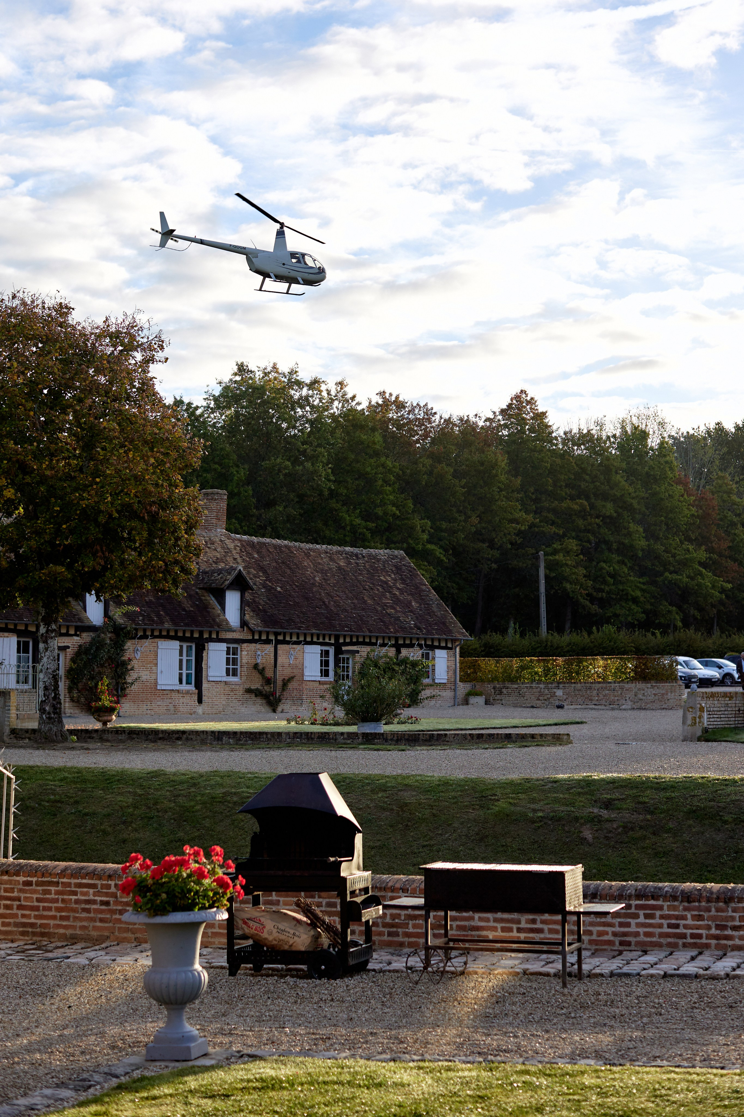 Hunting in France. Amazing photo session at a time convenient for you. Y