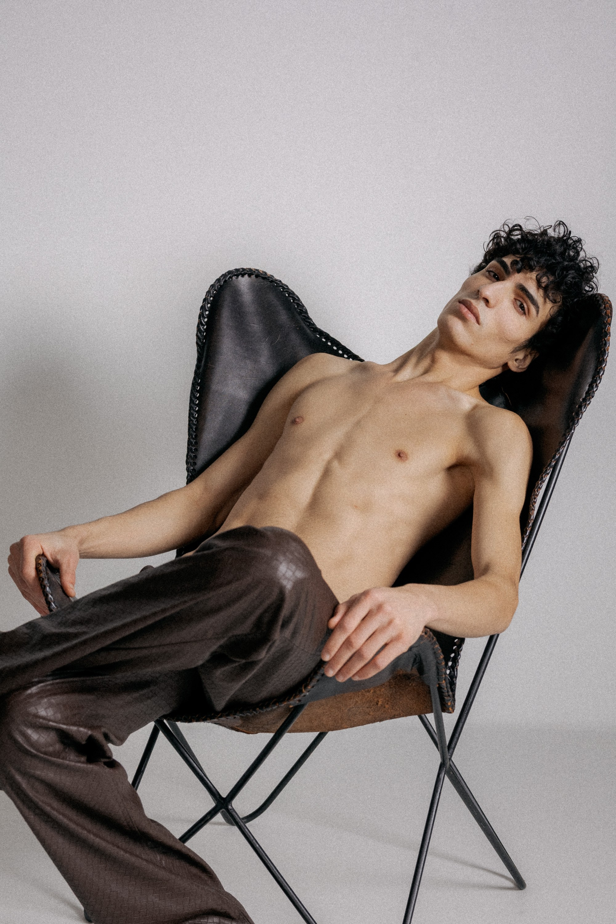 Editorial portfoliokuvaus ● Hristo. Valokuvaaja Lahti, Helsinki Elena Salonen