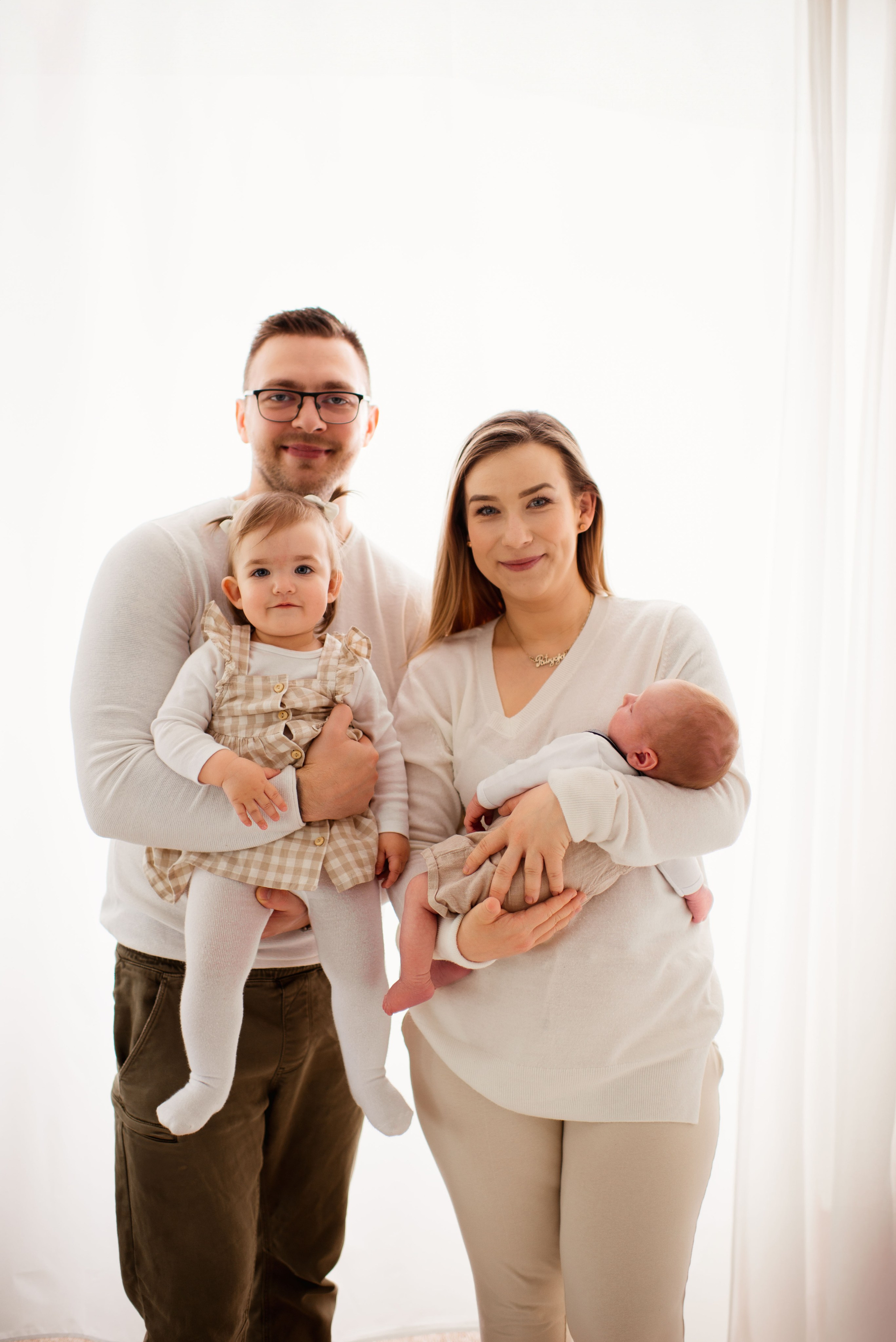 White dream. Michalina Dzianach Wedding Photographer Iceland