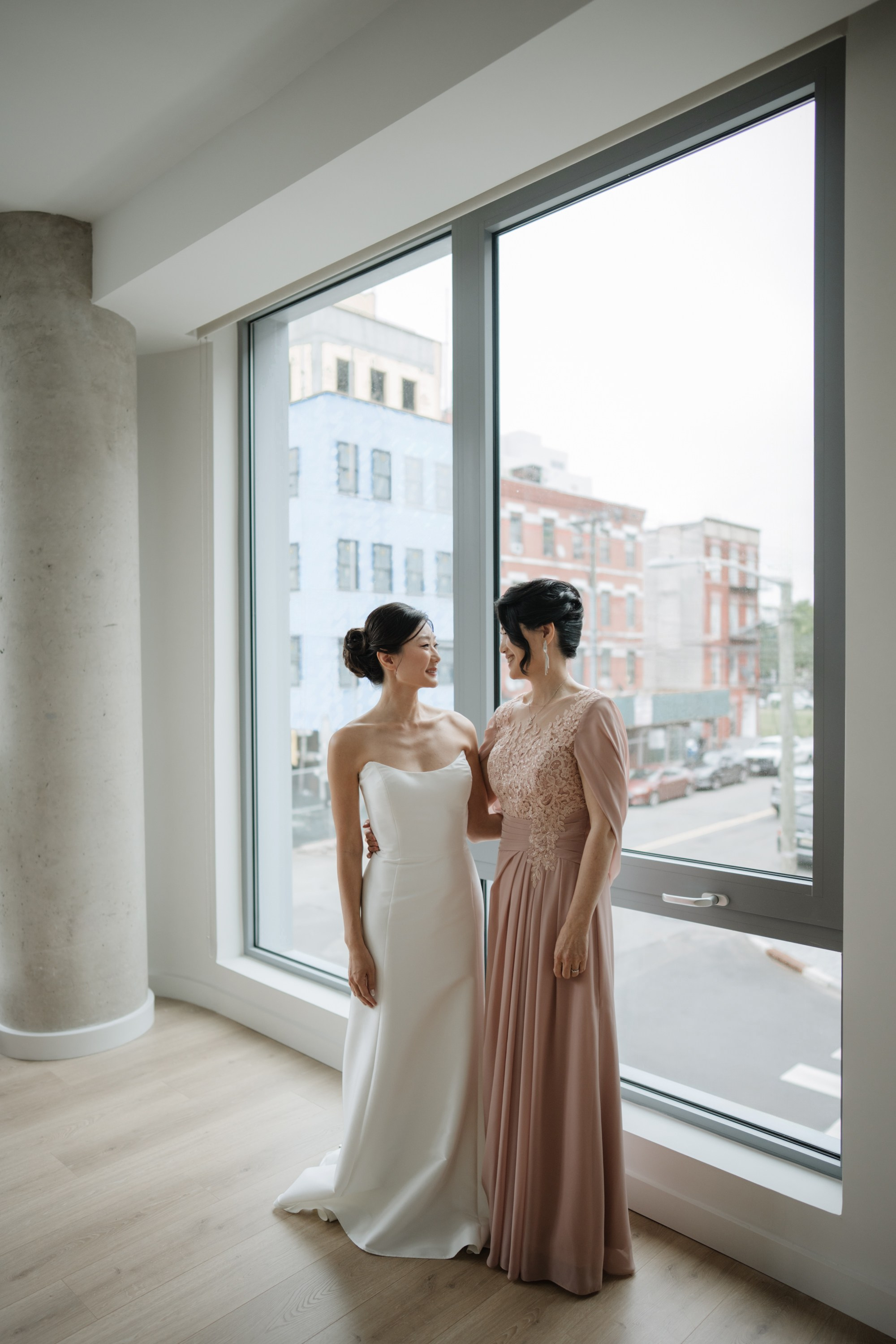 Asian-style wedding. Portrait and wedding photographer in New York