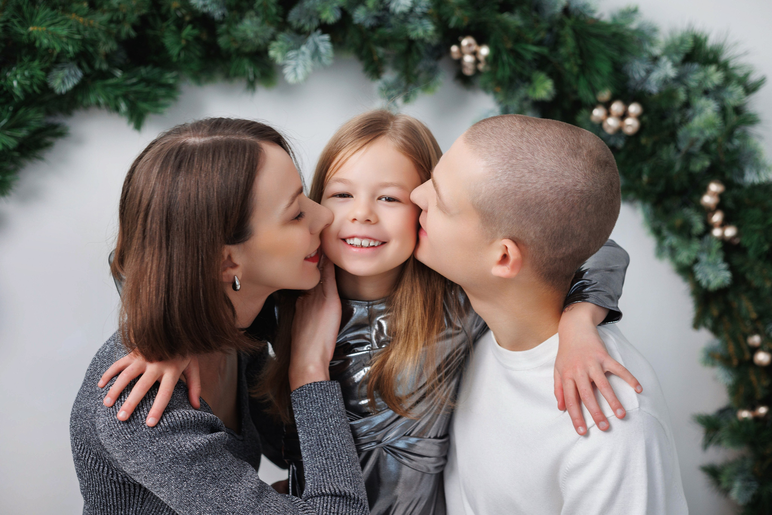 Семейная фотосессия в студии Вильнюса. Семейный и детский фотограф в Вильнюсе Светлана Наумова