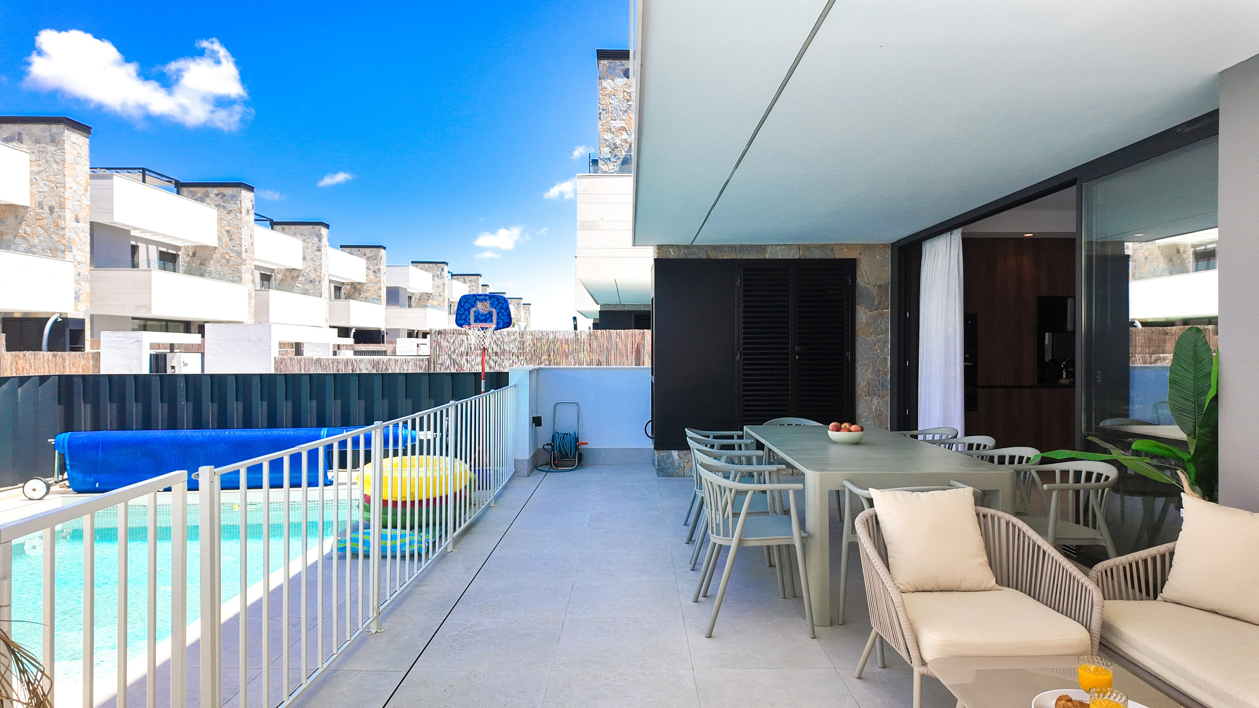 Villa LAKESIDE I’M GROUP. Baby Beast