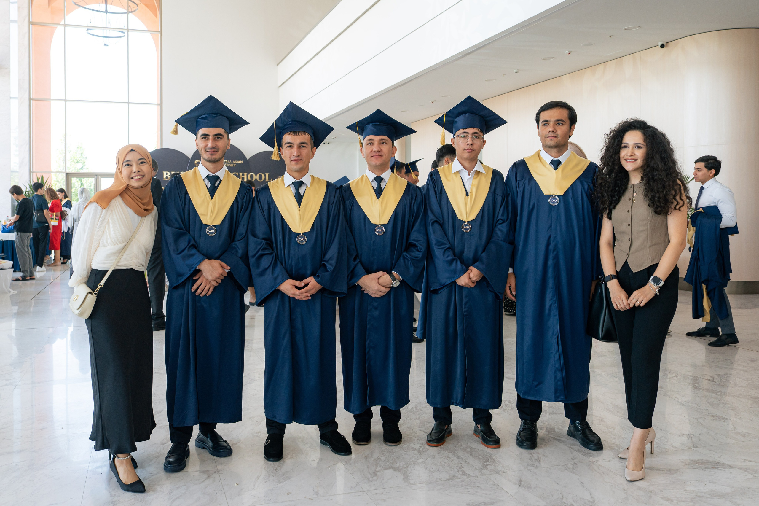 Как Central Asian University провёл одну из самых ярких выпускных церемоний. Георгий Намазов | Фотограф в Ташкенте