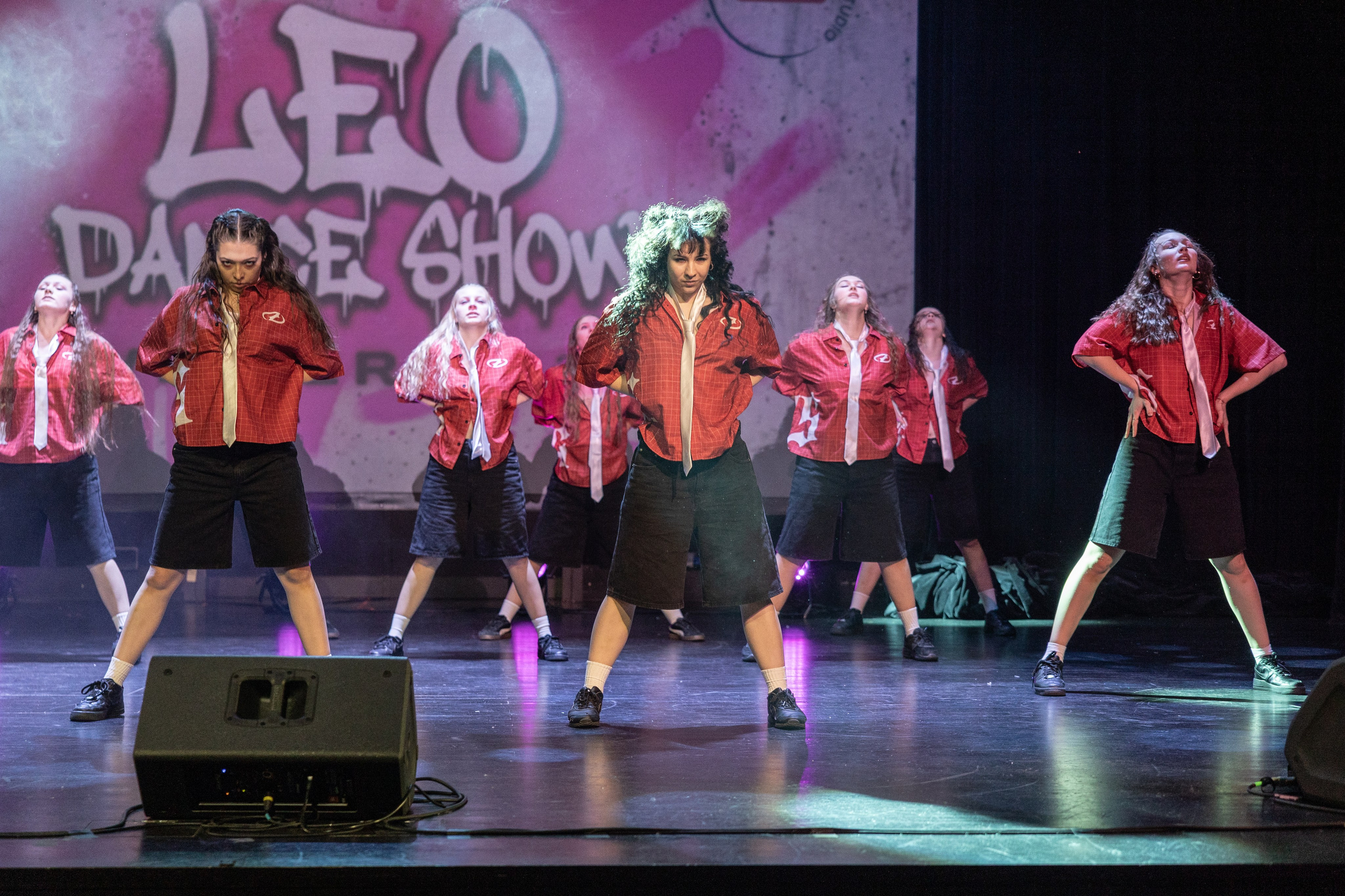 LEO DANCE SHOW WINTER 2025. Семейный и детский фотограф в Варшаве Мила Бобровская