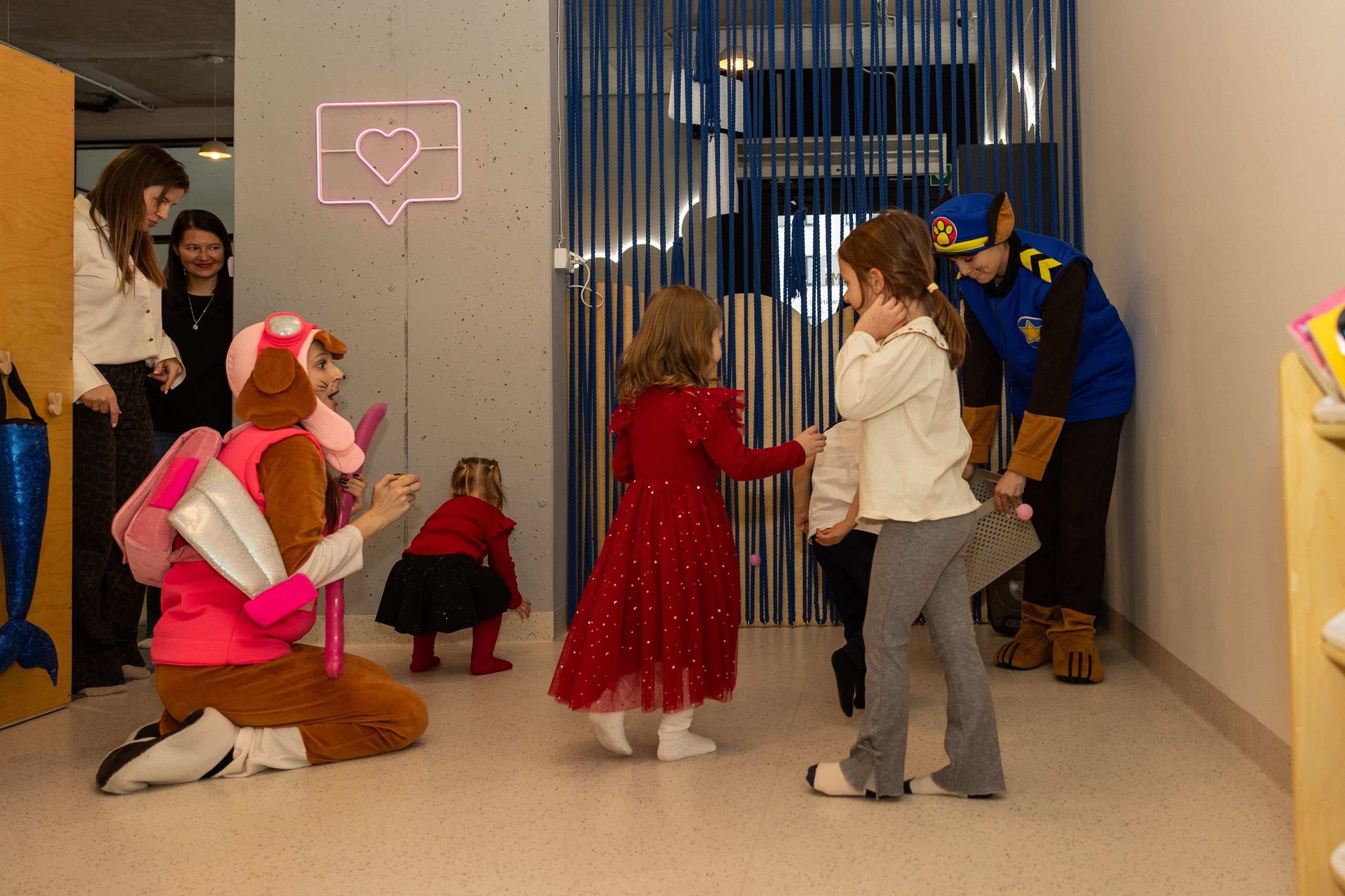 День рождения Артёма 24 января 2026 года. Семейный и детский фотограф в Варшаве Мила Бобровская