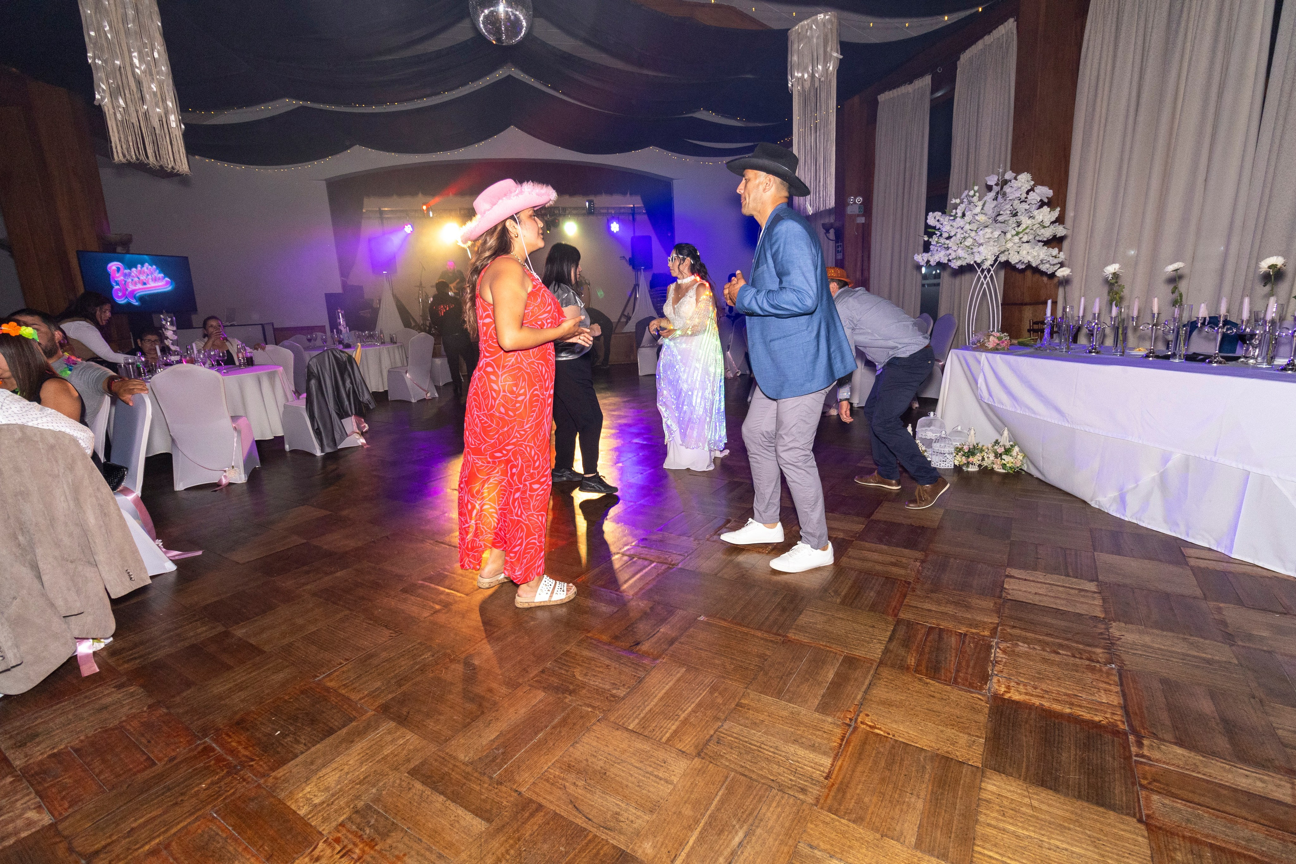 Susan y José Luis. Dinka & Emilio - El arte de preservar lo que no se repite