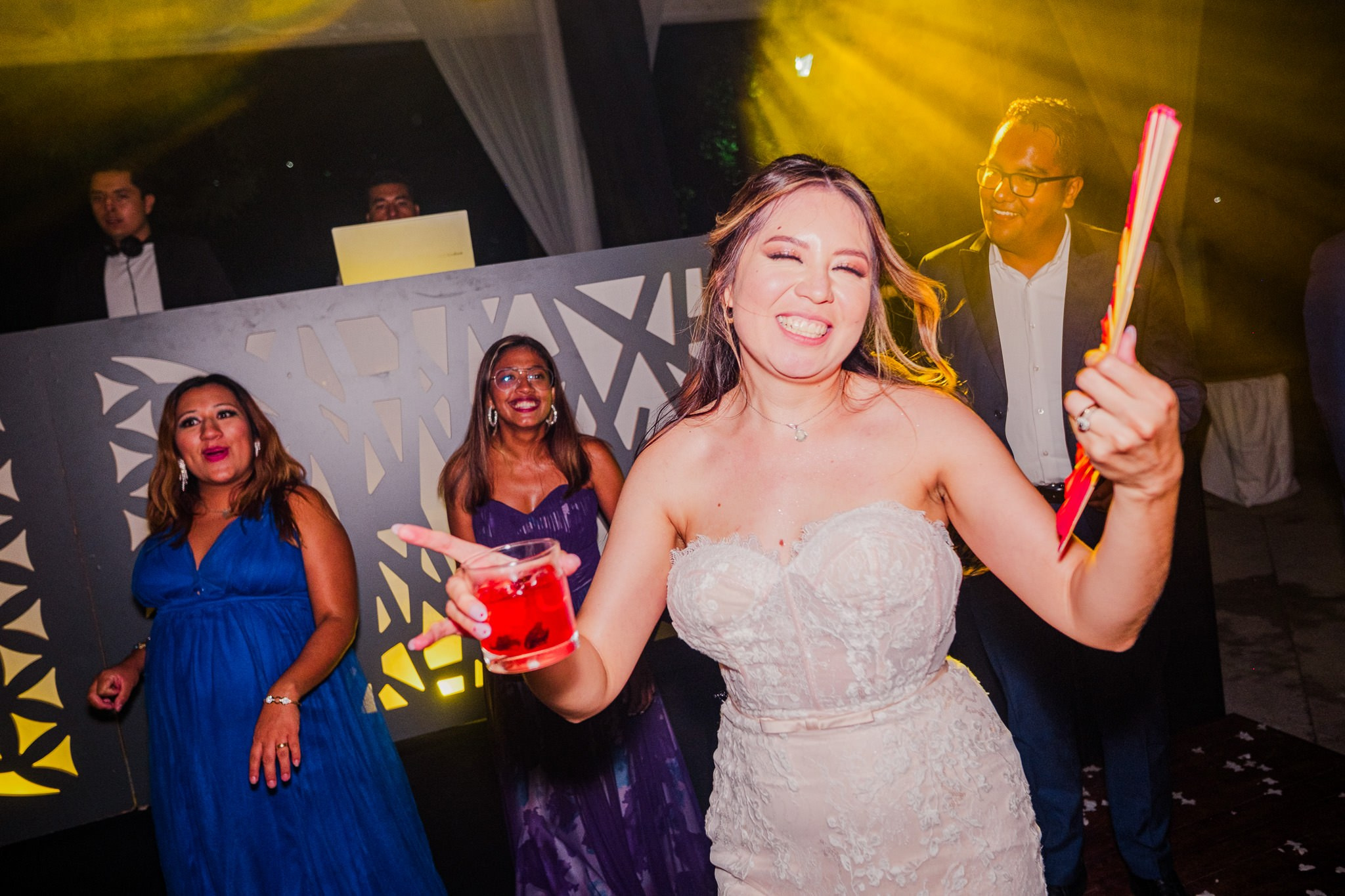 Abril & Dylan / Morelos. Wedding and family photographer in Mexico City