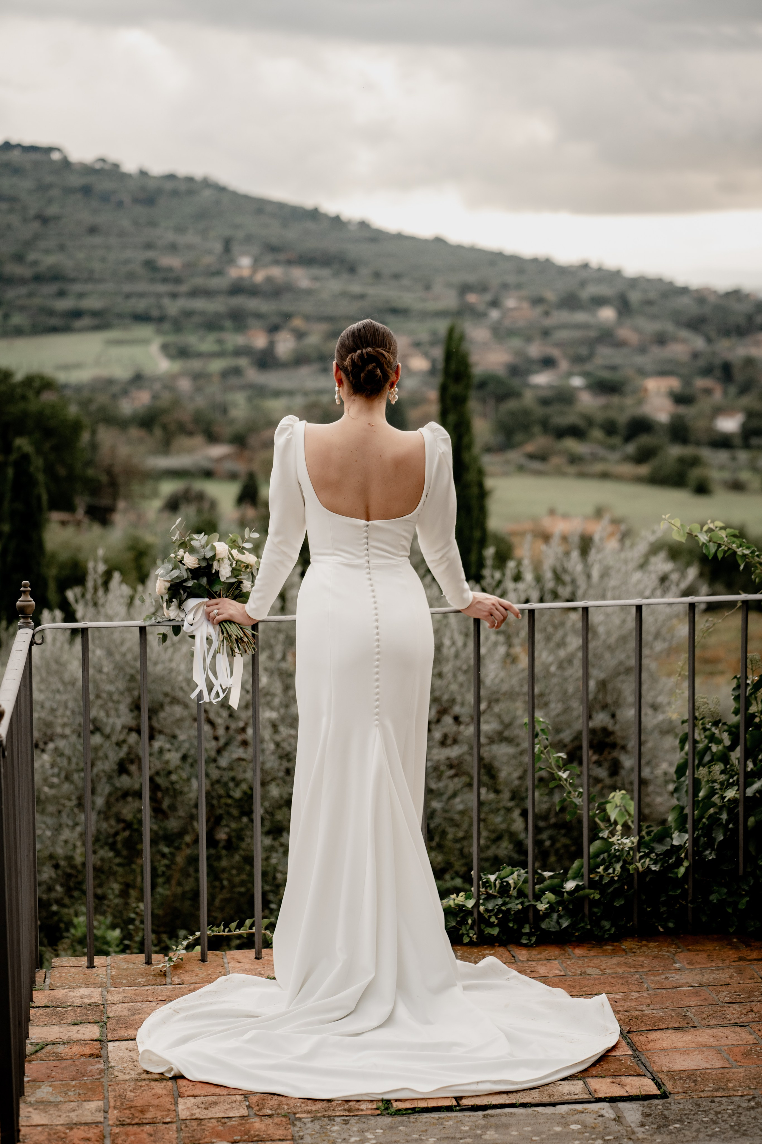 Elopment in Cortona. Villa Falconiere. Wedding Photographer in Italy