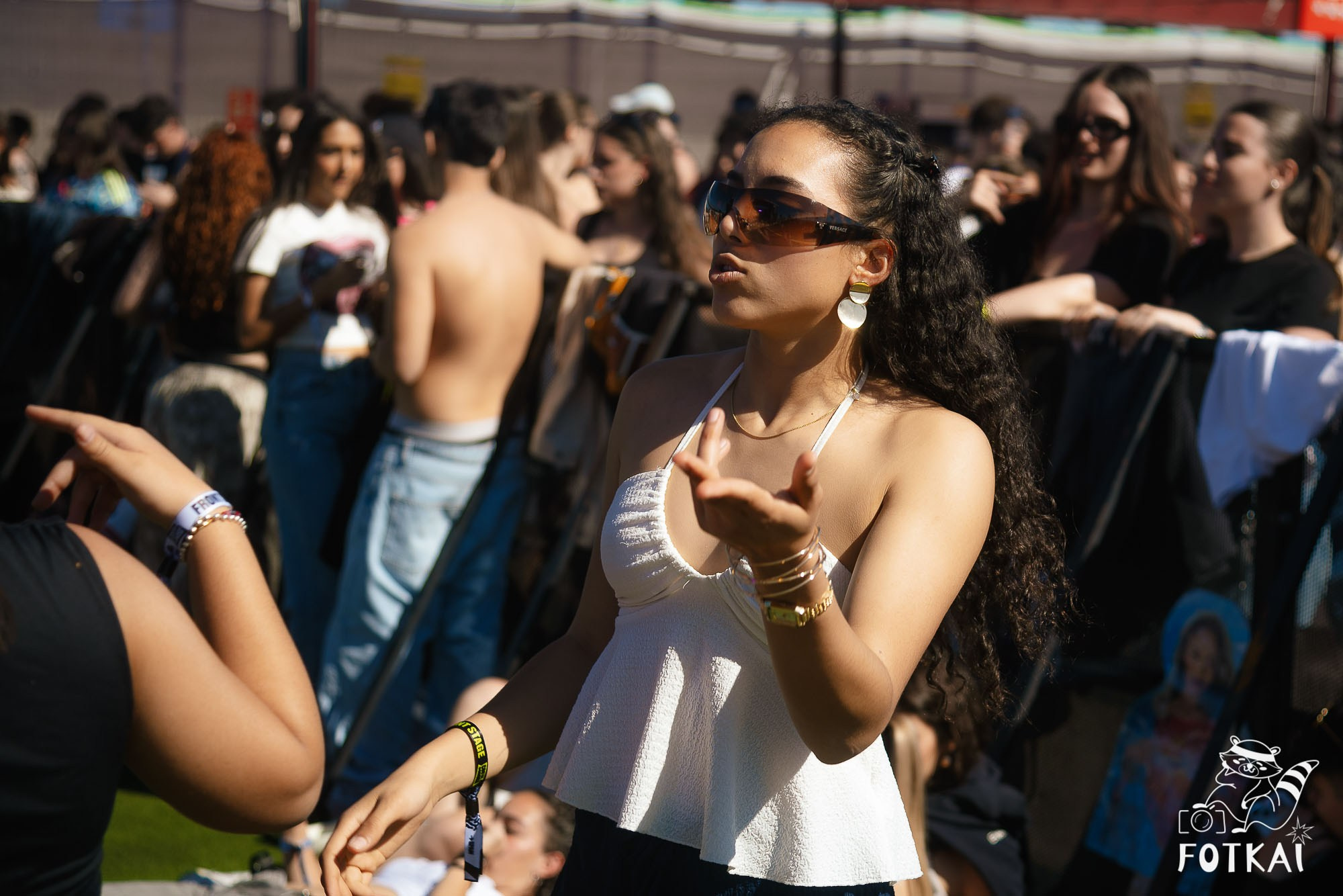 Fotos Costa Sonora 2026 Alicante Día 2 — busca tu foto y encuentra amigos del festival | FOTKAI