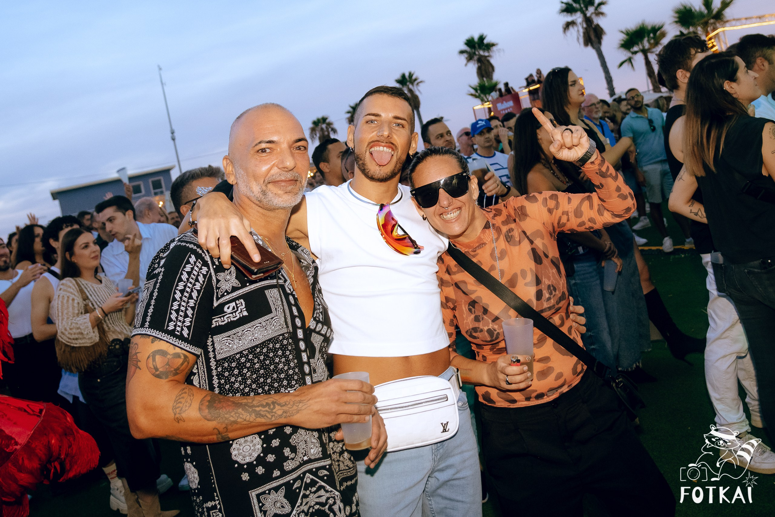 Cariña: La Fiesta 2025 Alicante — fotos del festival LGTBI y drag shows | FOTKAI