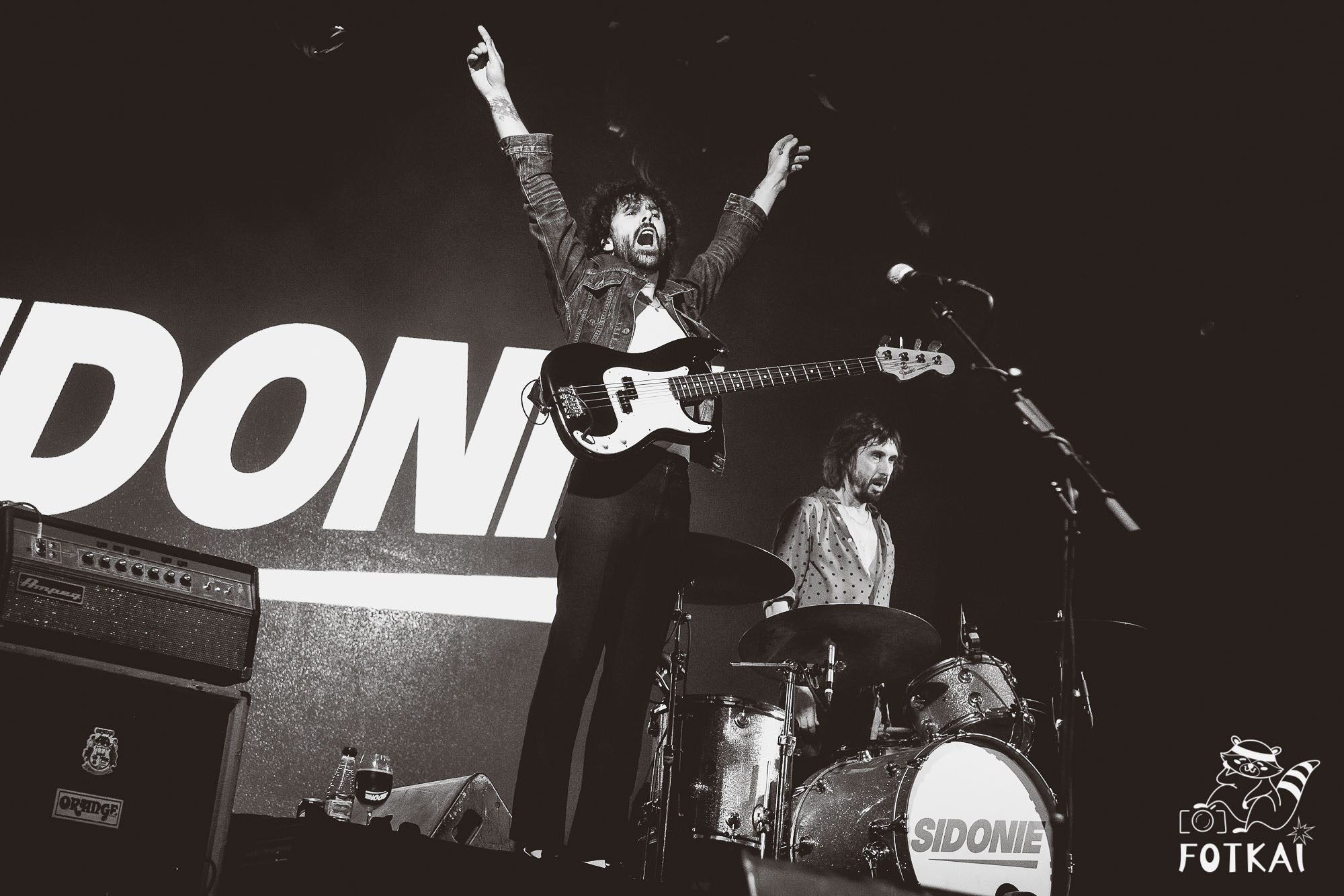 Sidonie en Torrevieja 2025 – Fotos del concierto y reportaje completo | FOTKAI