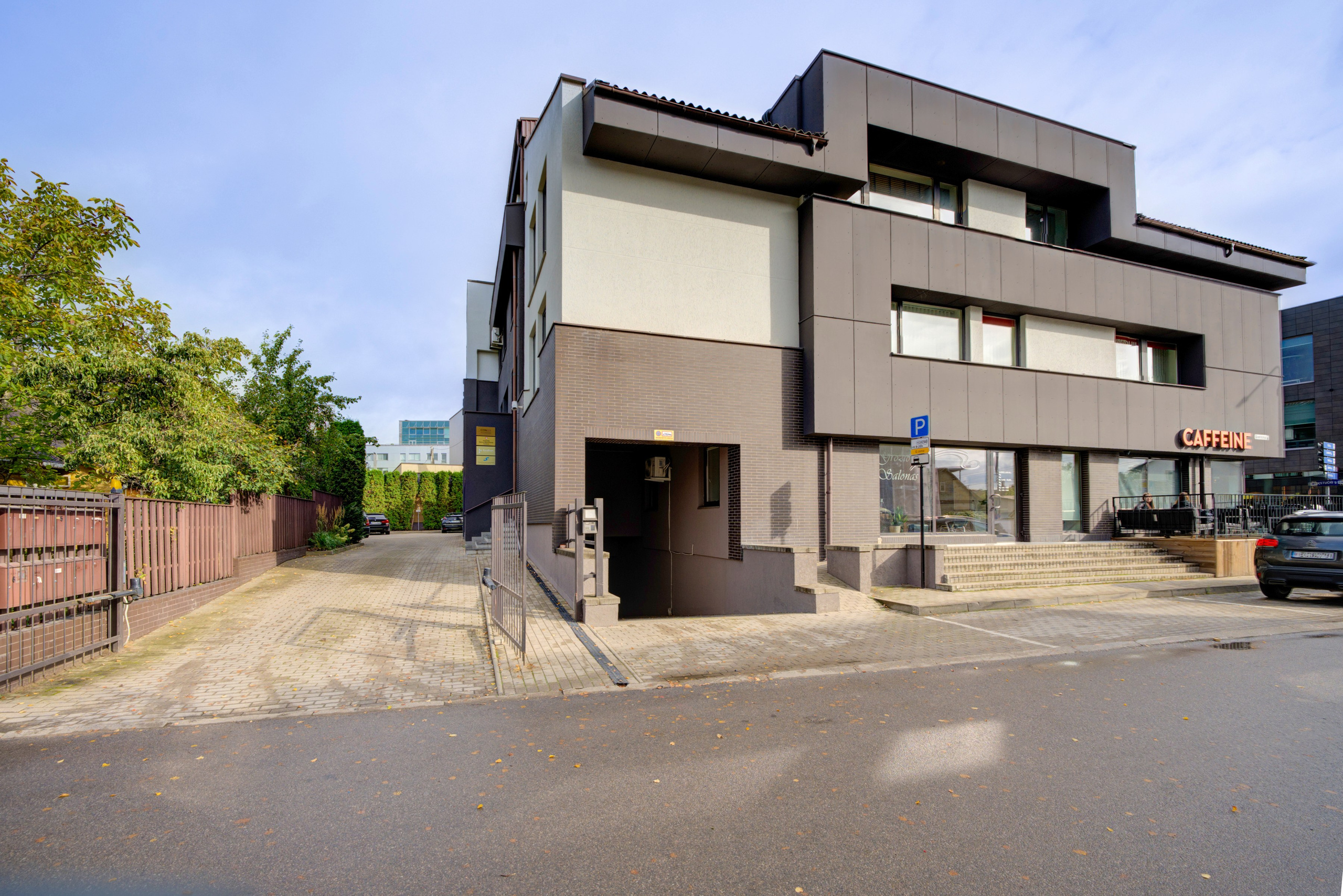 Kėstučio g. 30, komerc. patalpos. Elina Sapiega fotografė Vilniuje