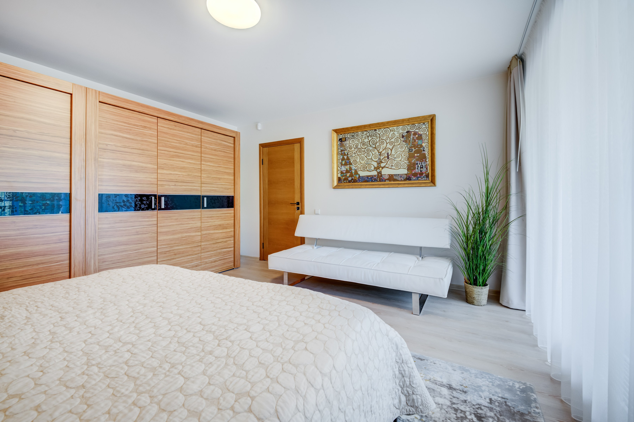 Birželio 23-sios g. 15. Elina Sapiega fotografė Vilniuje