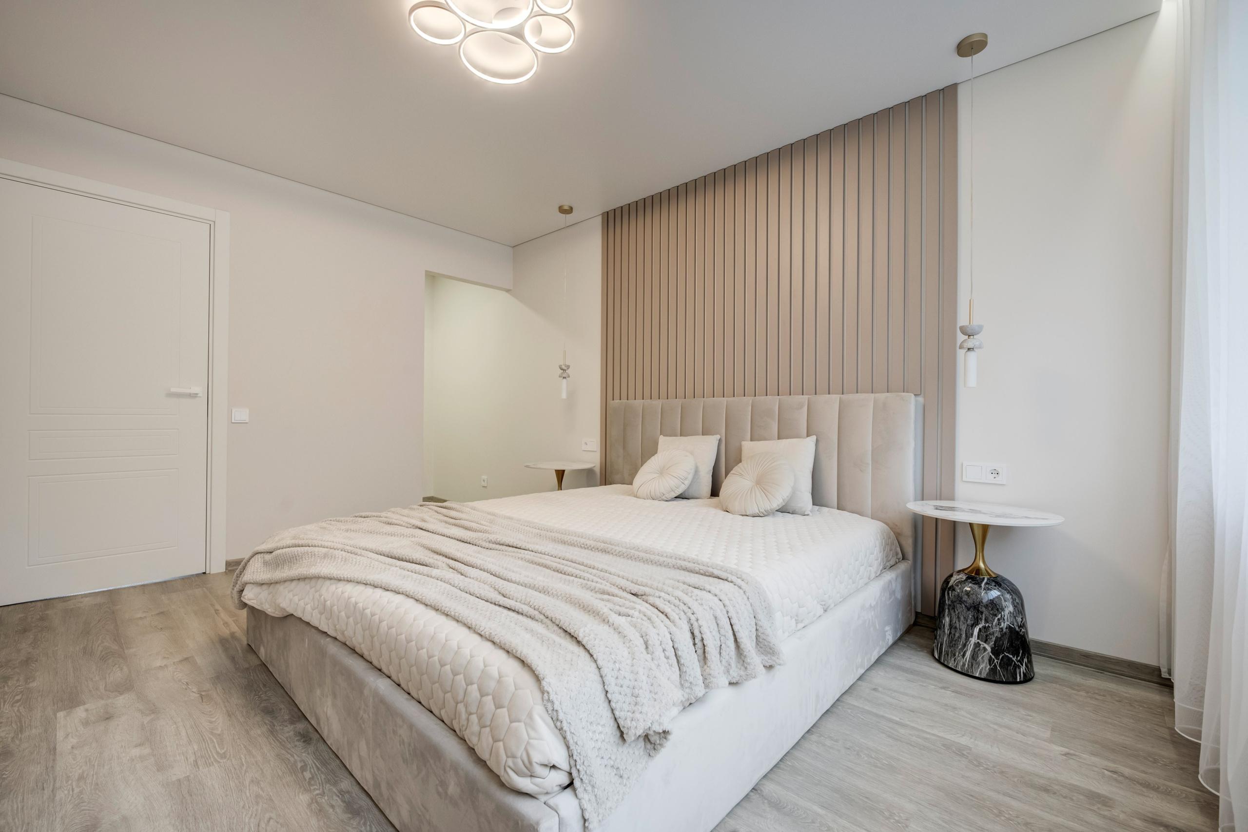 Viršuliškių g.28. Elina Sapiega fotografė Vilniuje