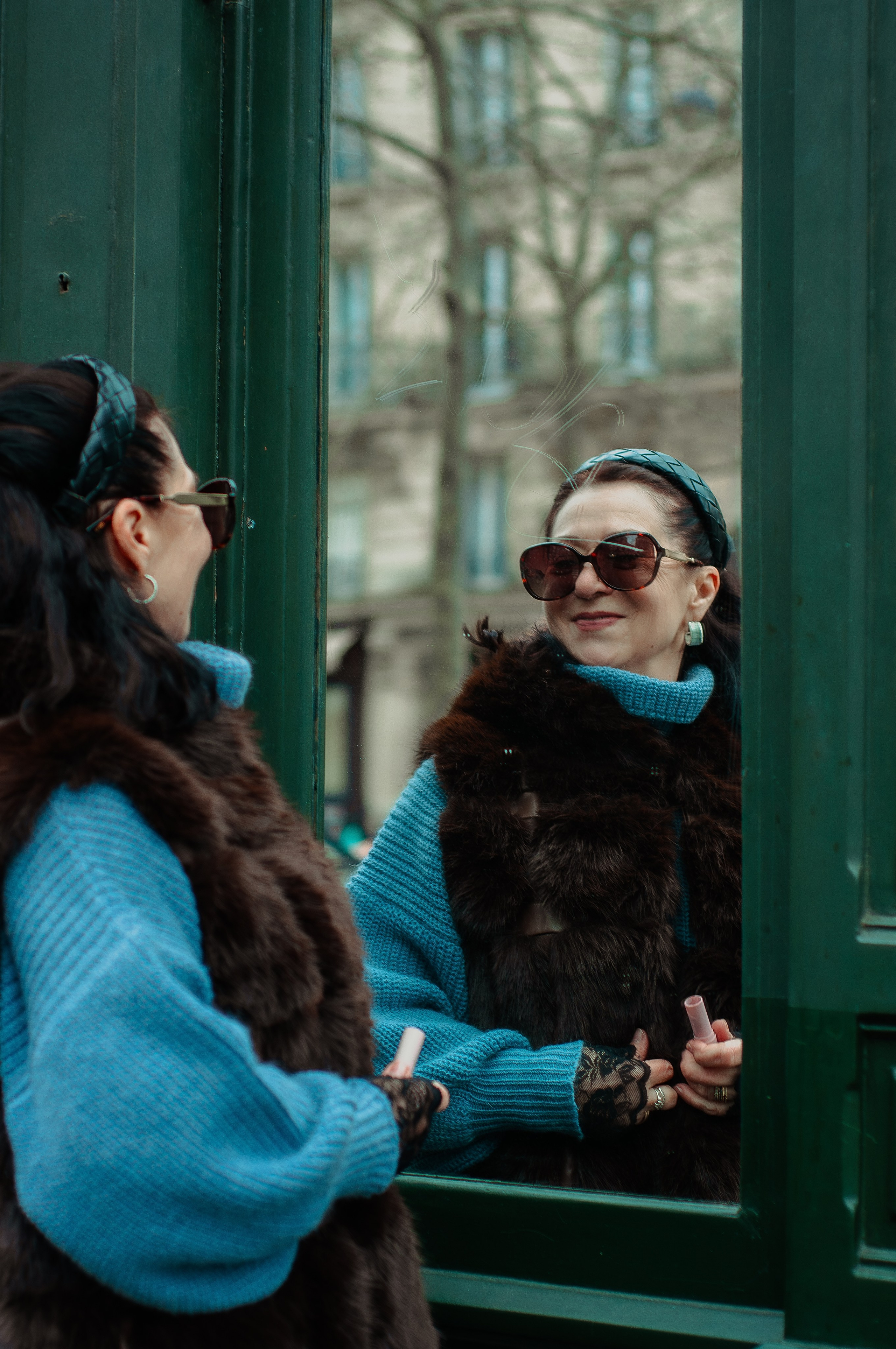 Photoshoot in Paris for the elderly couple. Paris photographer — Polina Osipova