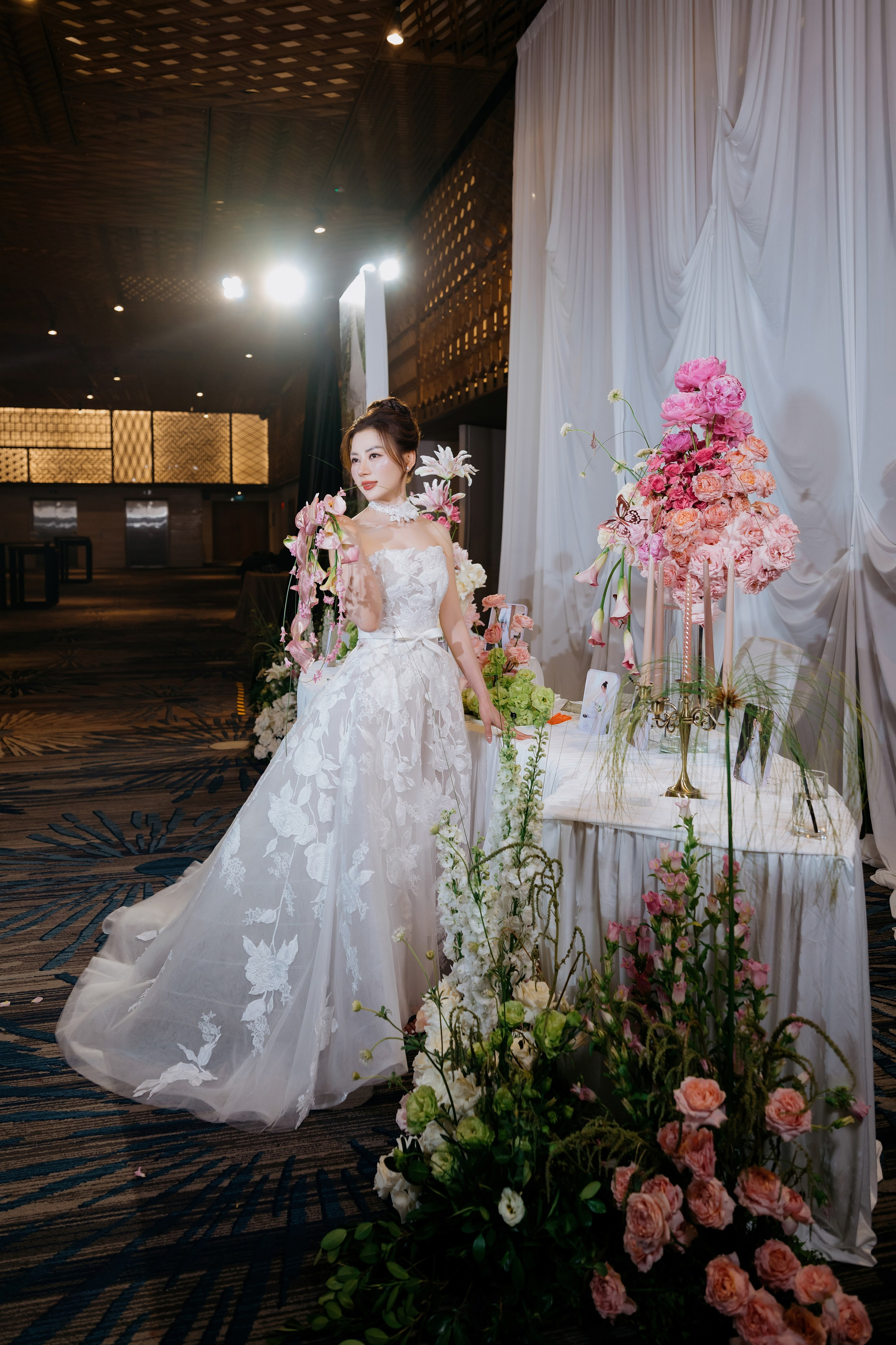 Nicholas & KimThanh / GemCenter 24.05.2026. Nhiếp ảnh gia đám cưới hàng đầu tại Thành Phố Hồ Chí Minh