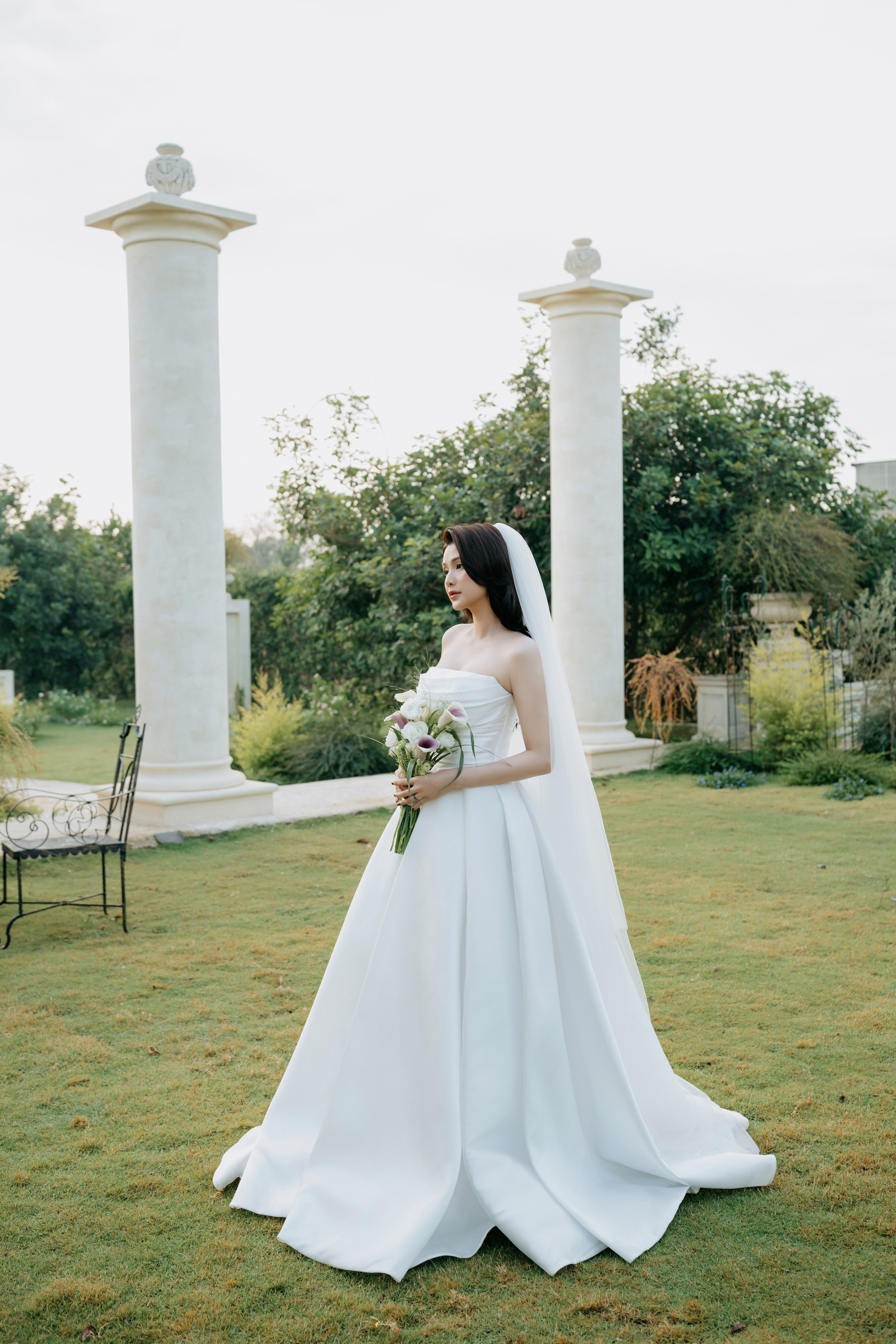 THU & NHU / An garden. Saigon Wedding Present | Art Beyond Moments