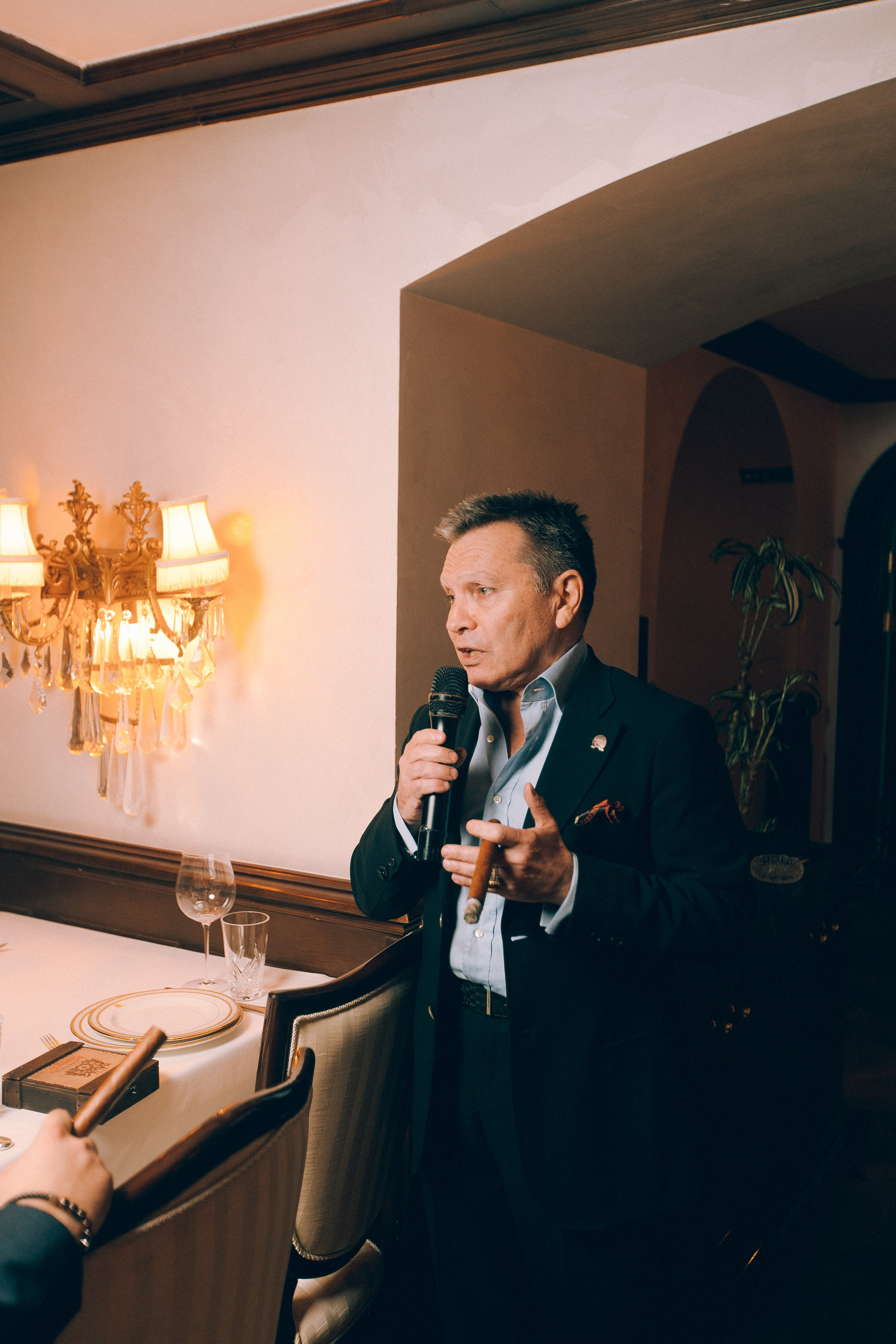 CIGAR CLUB. Wedding&Event photographer Ismail Rzayev in Baku