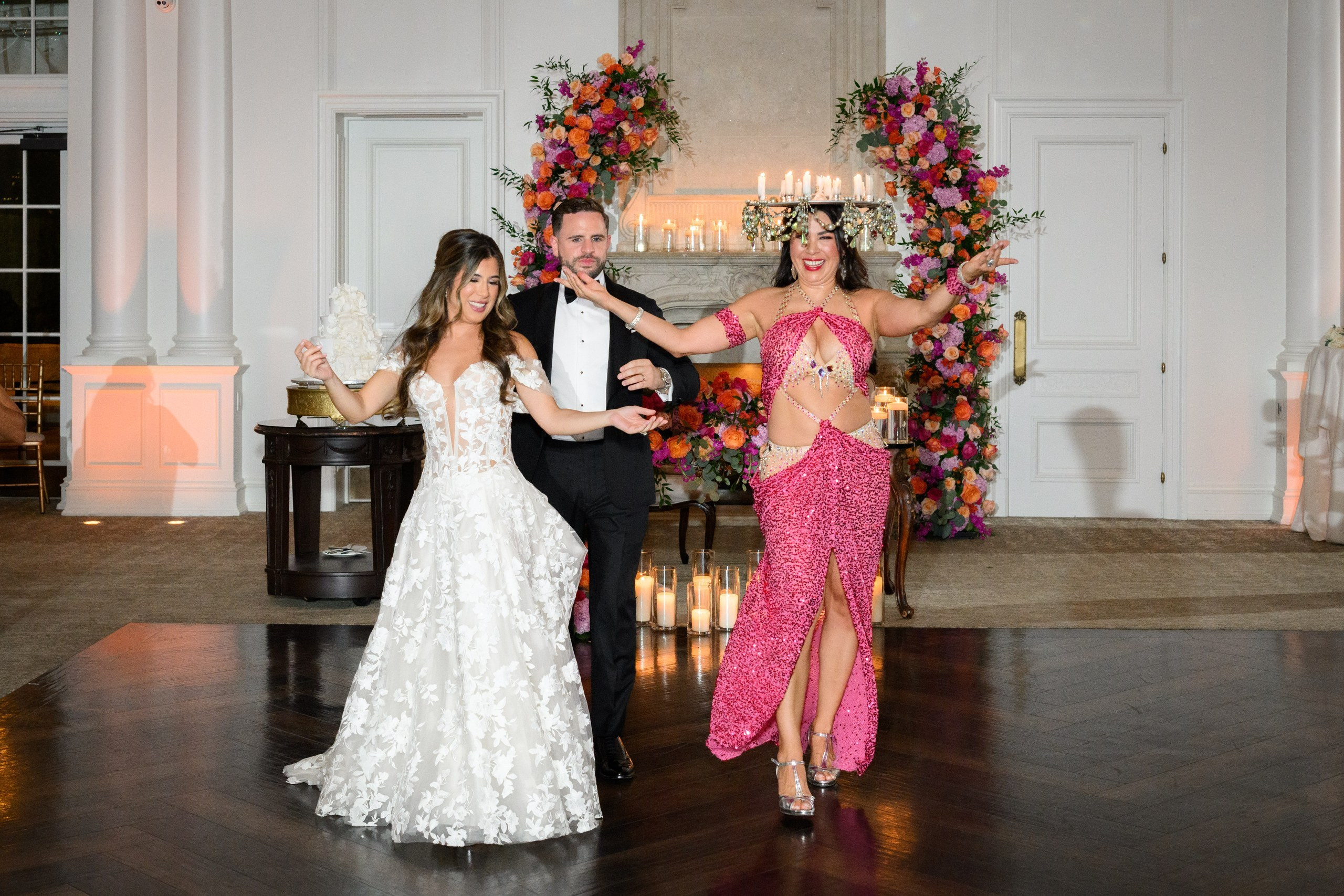 Arianeh & Michael, Park Chateau. Wedding Photo & Video