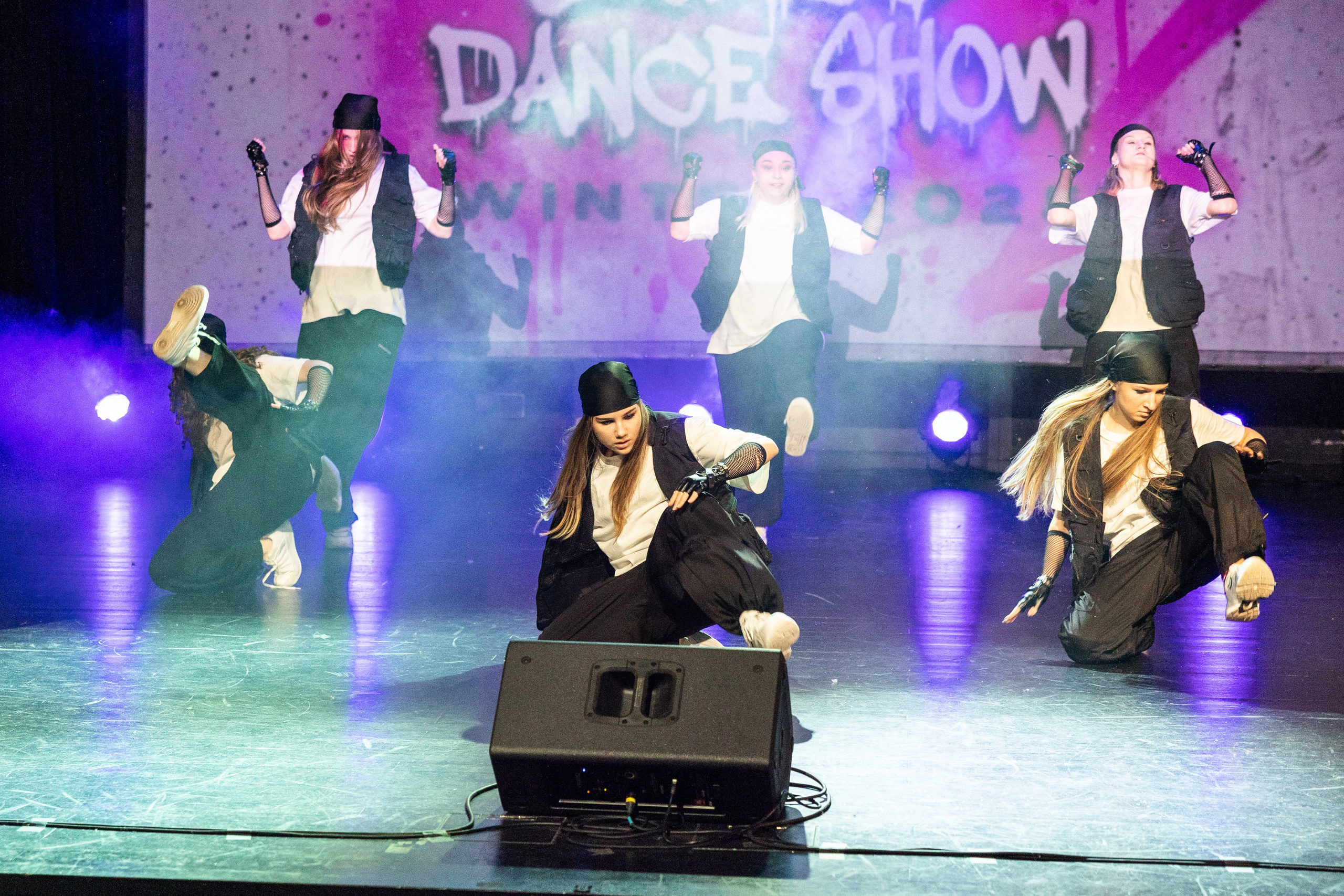 LEO DANCE SHOW WINTER 2025. Семейный и детский фотограф в Варшаве Мила Бобровская