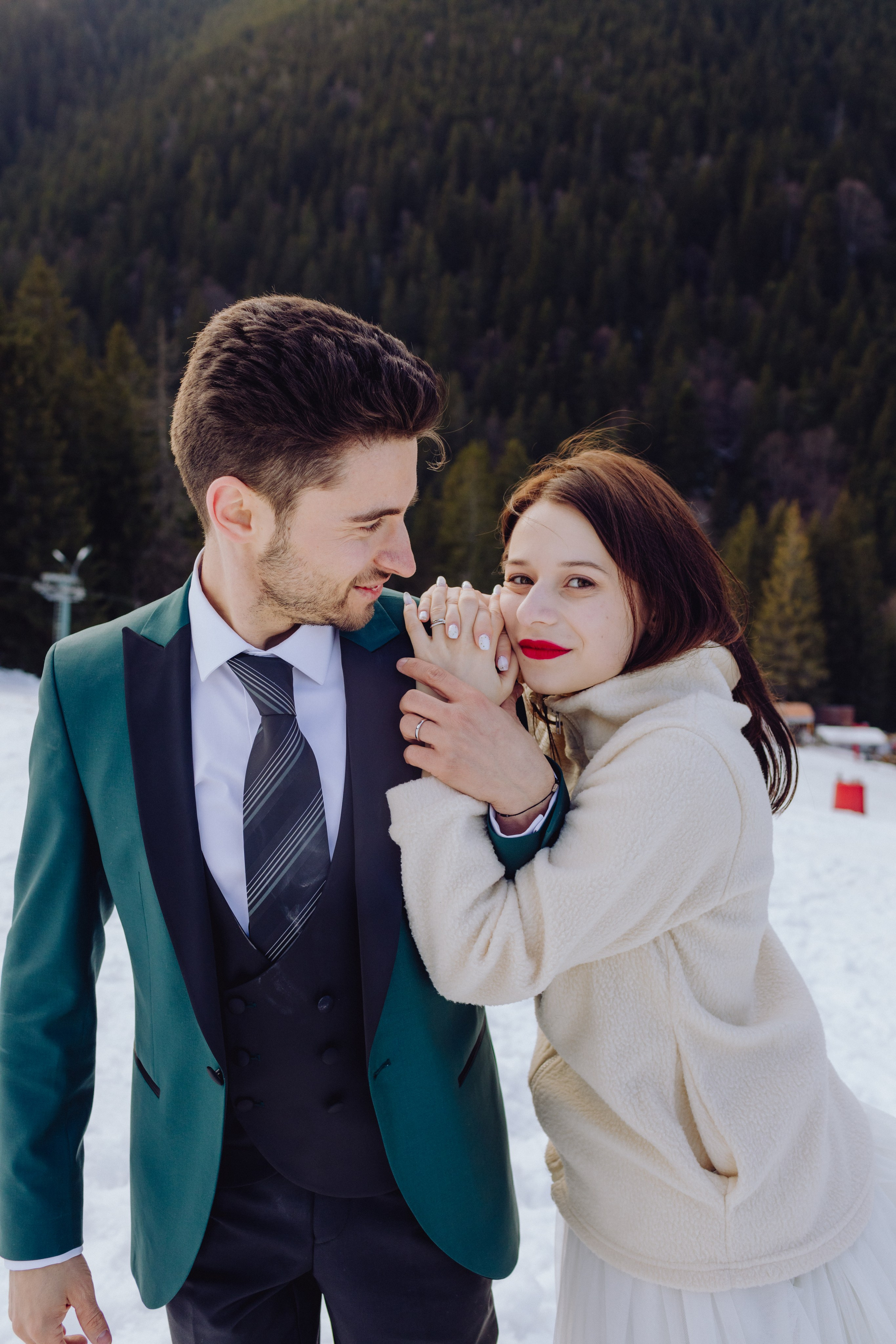 Andrei & Roxana. Wedding & couple photographer from Romania Rut Vetan