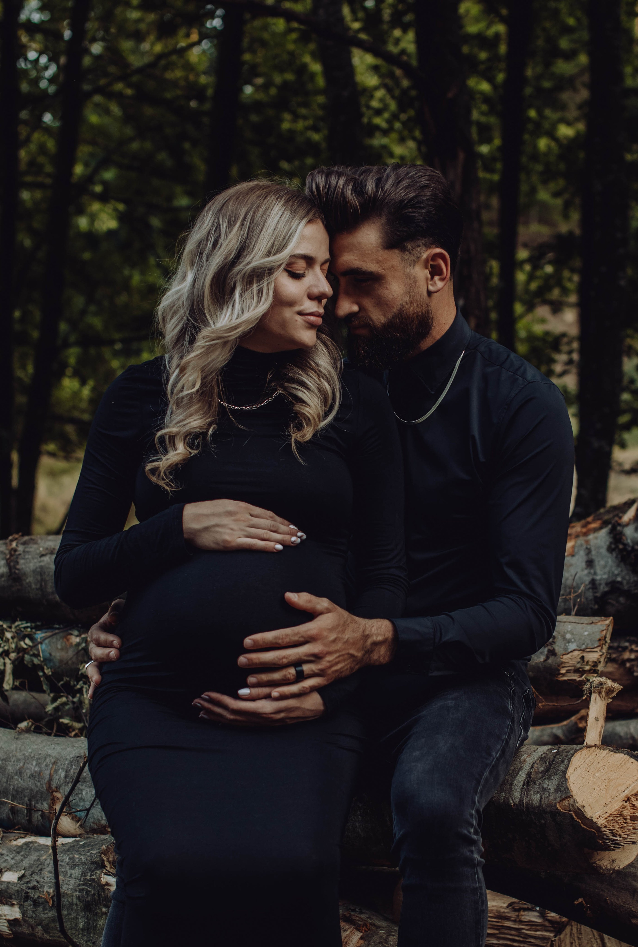 Alin & Diana. Wedding & couple photographer from Romania Rut Vetan