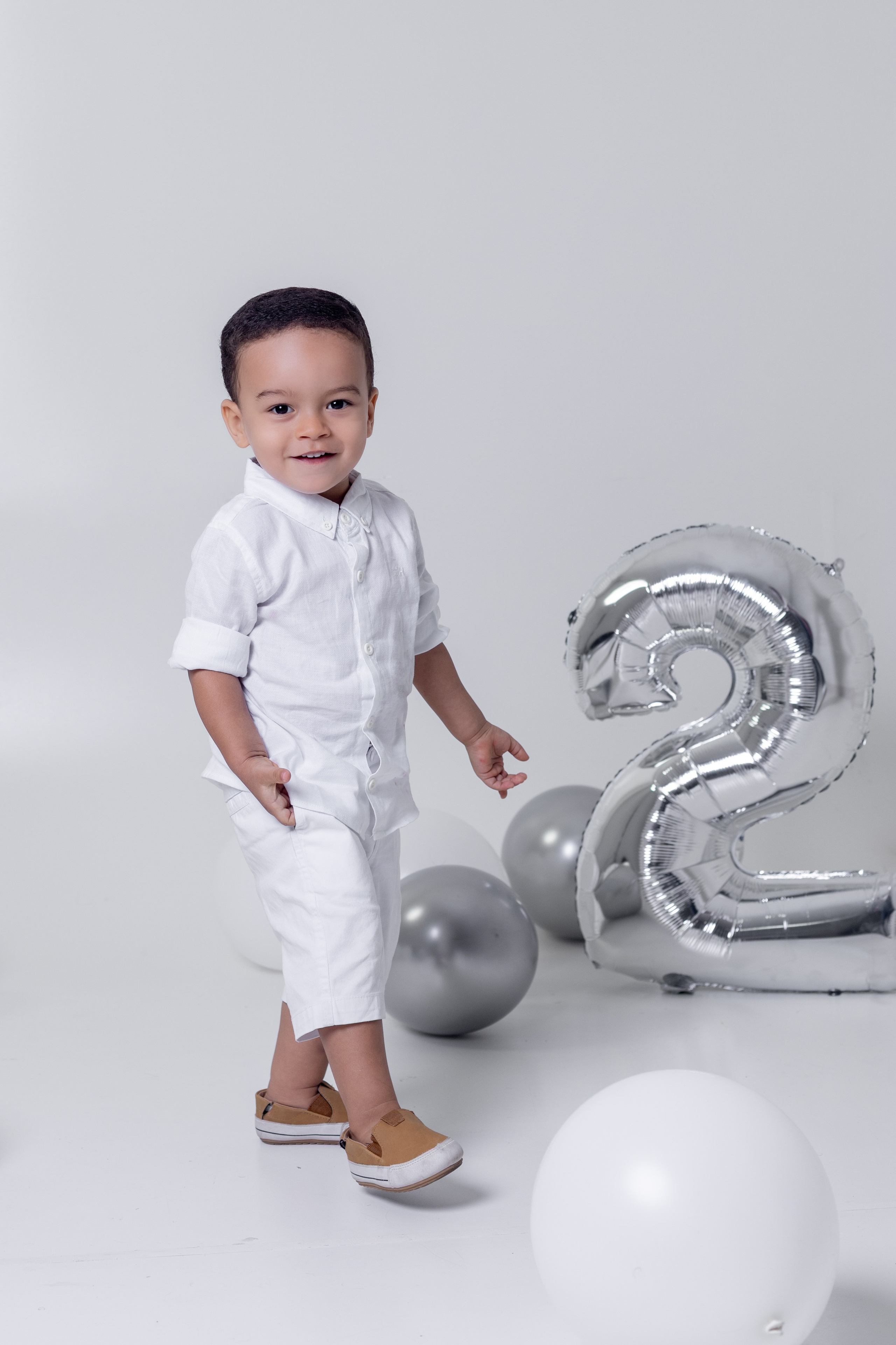 Levi 2 anos. Bem-vindo ao Meu Mundo Fotográfico