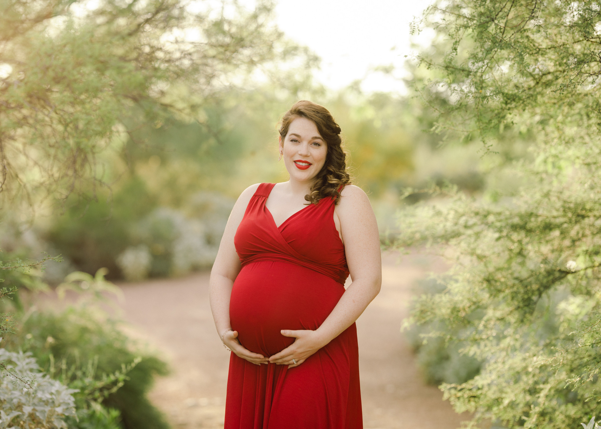 Maternity photosession in Honey Bee Canyon park. Anastasia Post: Wedding and Editorial Photography