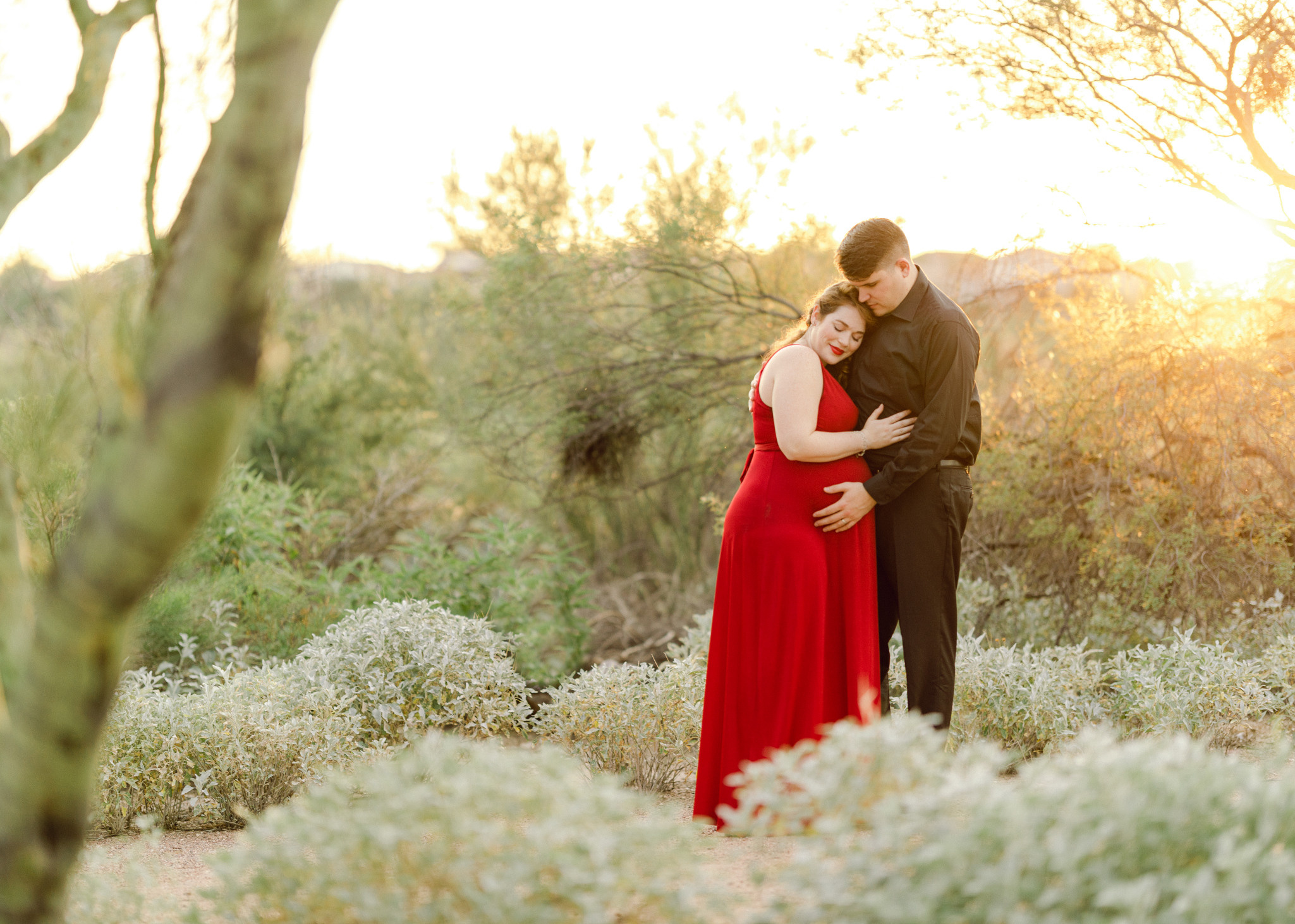 Maternity photosession in Honey Bee Canyon park. Anastasia Post: Wedding and Editorial Photography