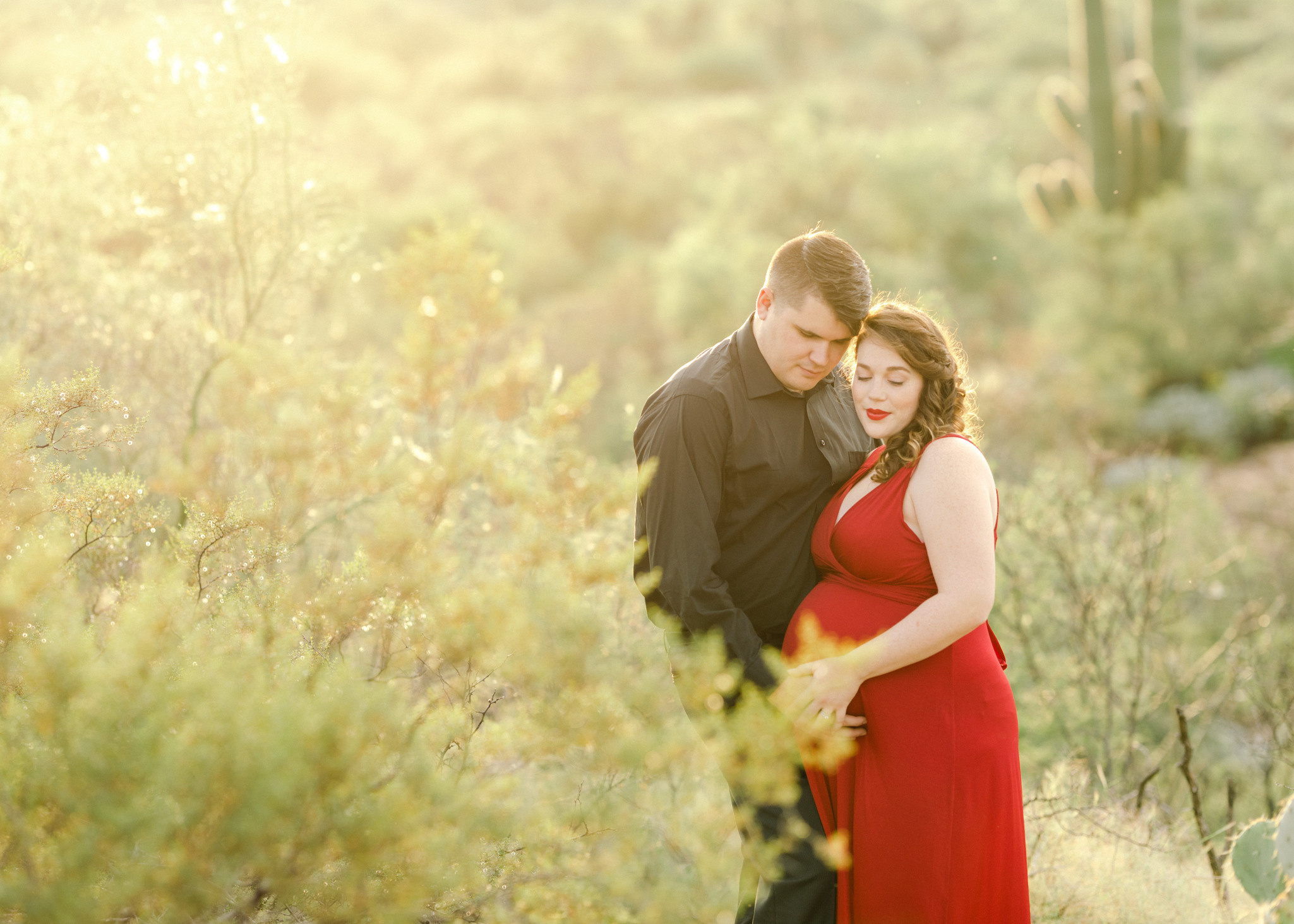 Maternity photosession in Honey Bee Canyon park. Anastasia Post: Wedding and Editorial Photography