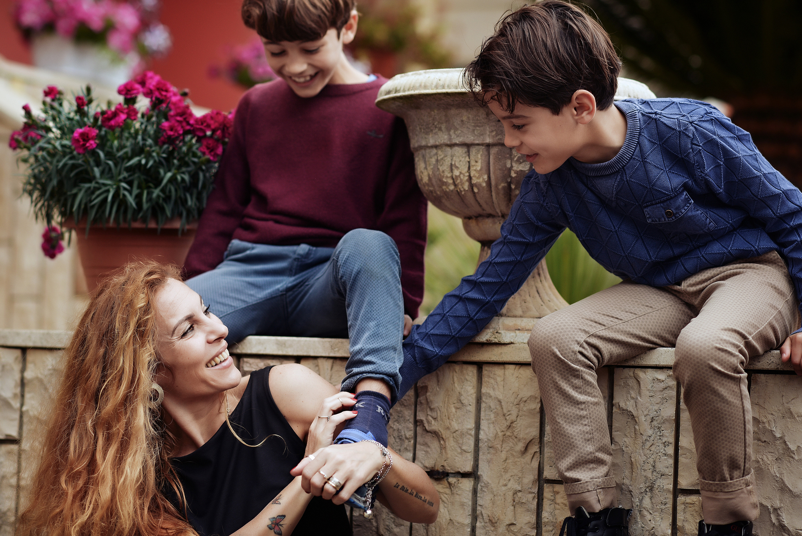 ROSSELA CON I FIGLI A CASA SUA