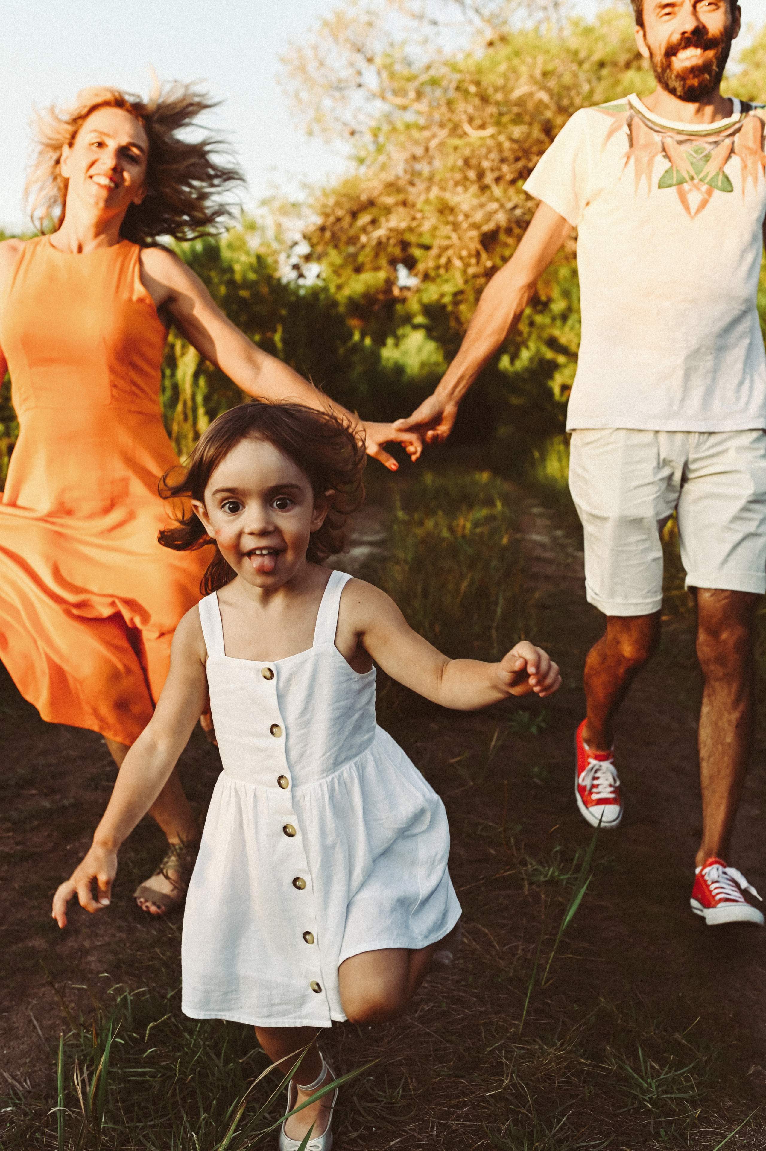 ANTONIO&DILYARA FAMILY SHOOTING IN THE PARK