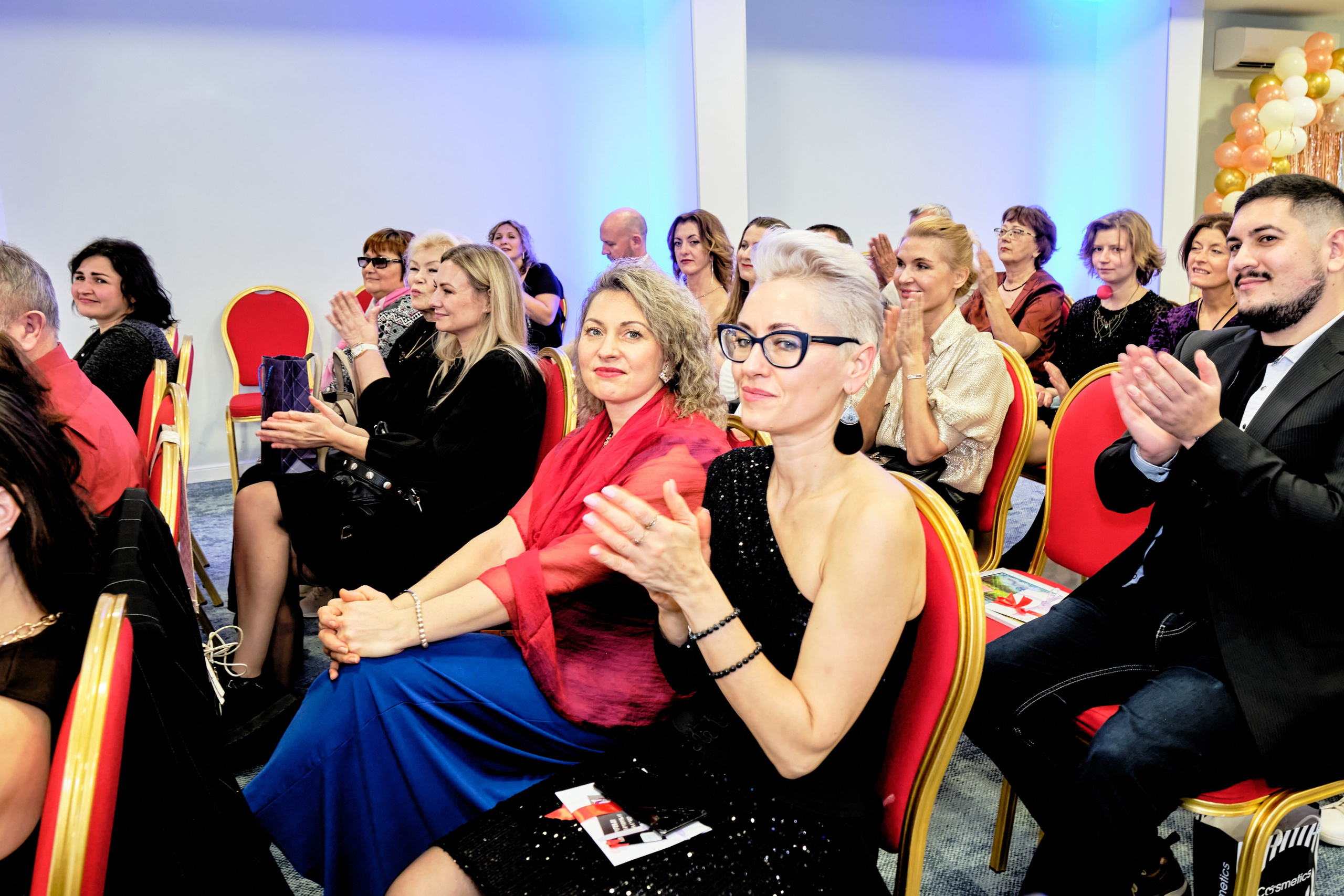 Фоторепортаж з благодійного Новорічного балу у Чорногорії. Портретний фотограф Альона Новгородцева