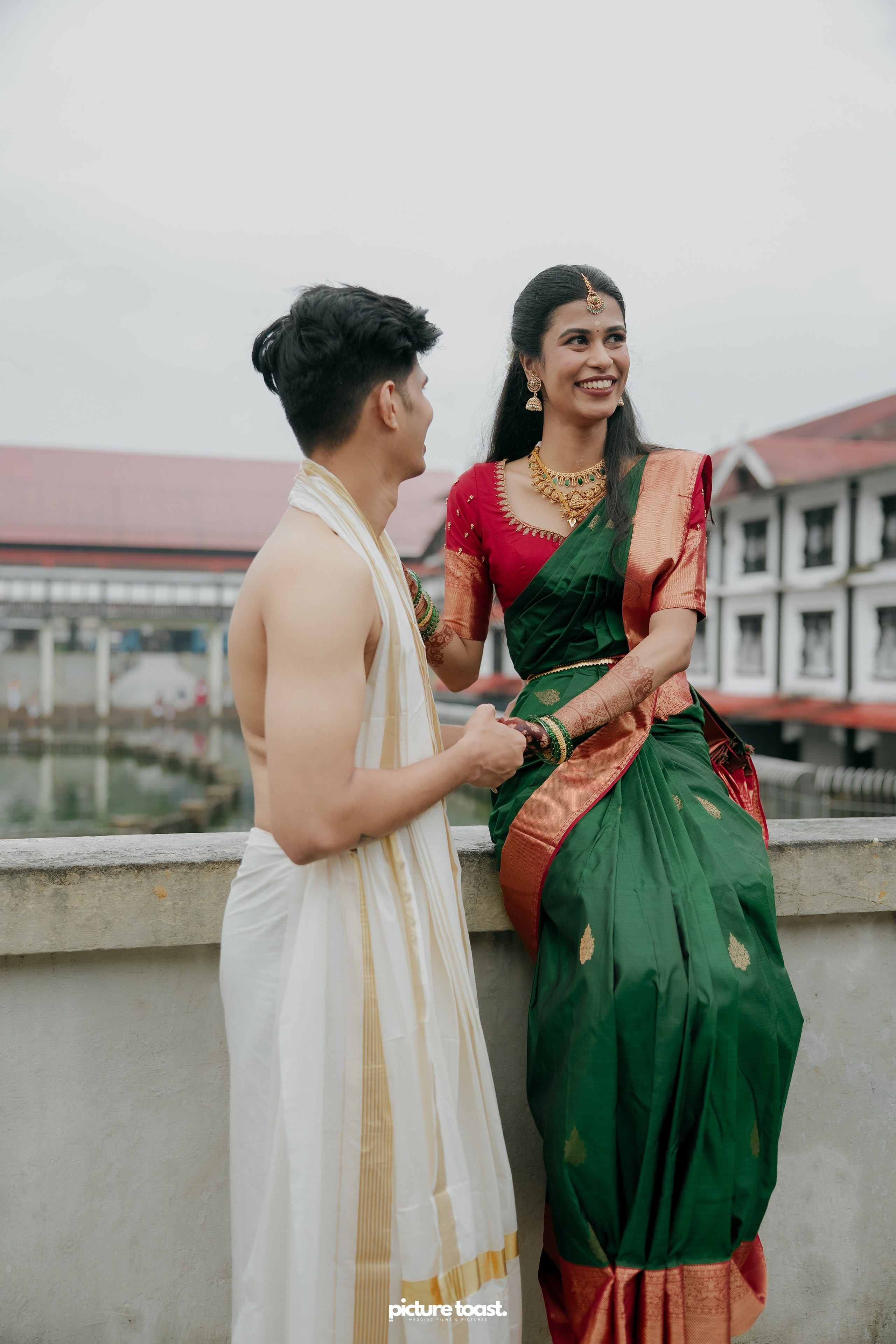 Guruvayur Wedding Ft. Athira & Abilash. Fine art Wedding Photographers in India & Canada