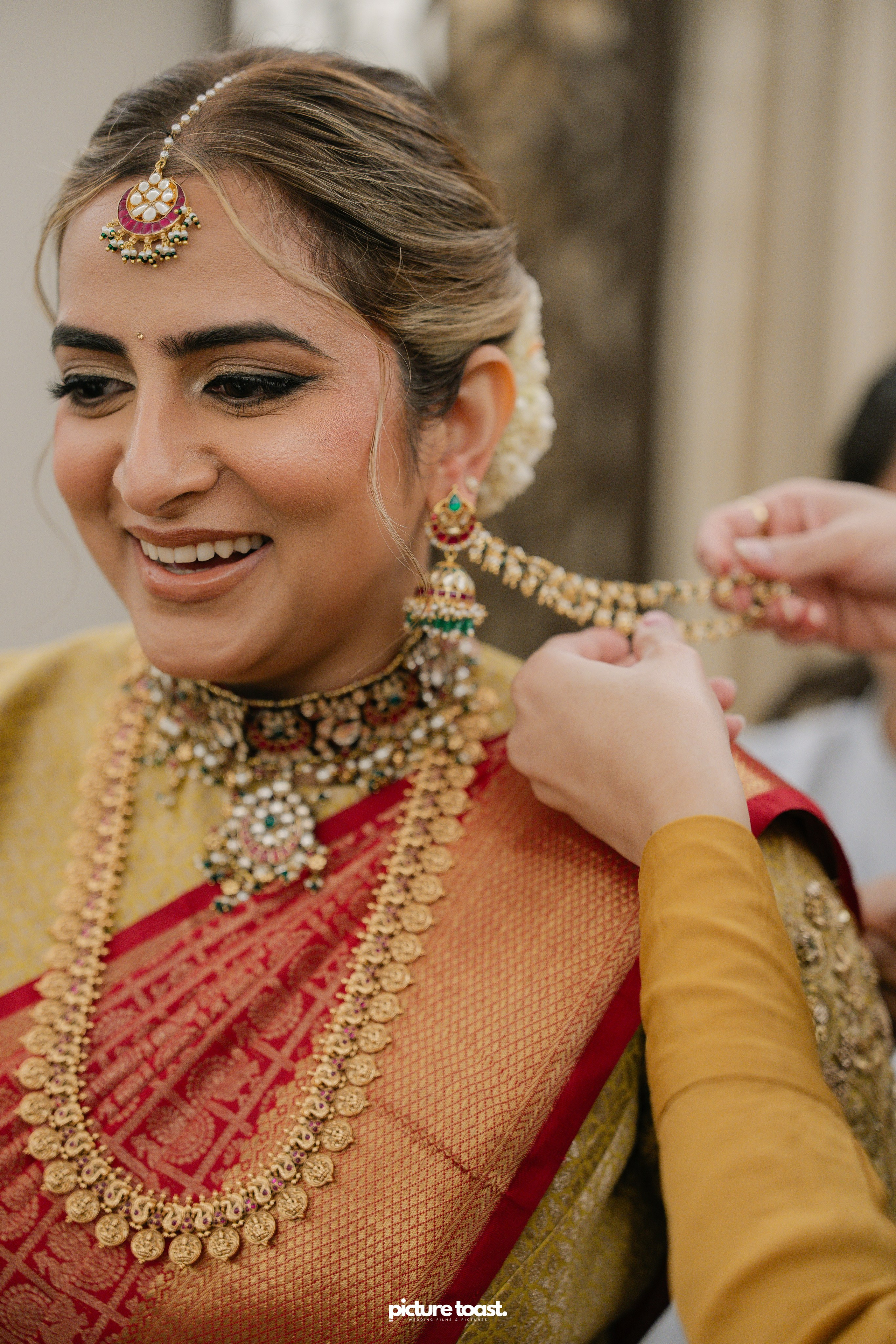 South Indian Wedding Ft. Aashna & Rajiv. Fine art Wedding Photographers in India & Canada