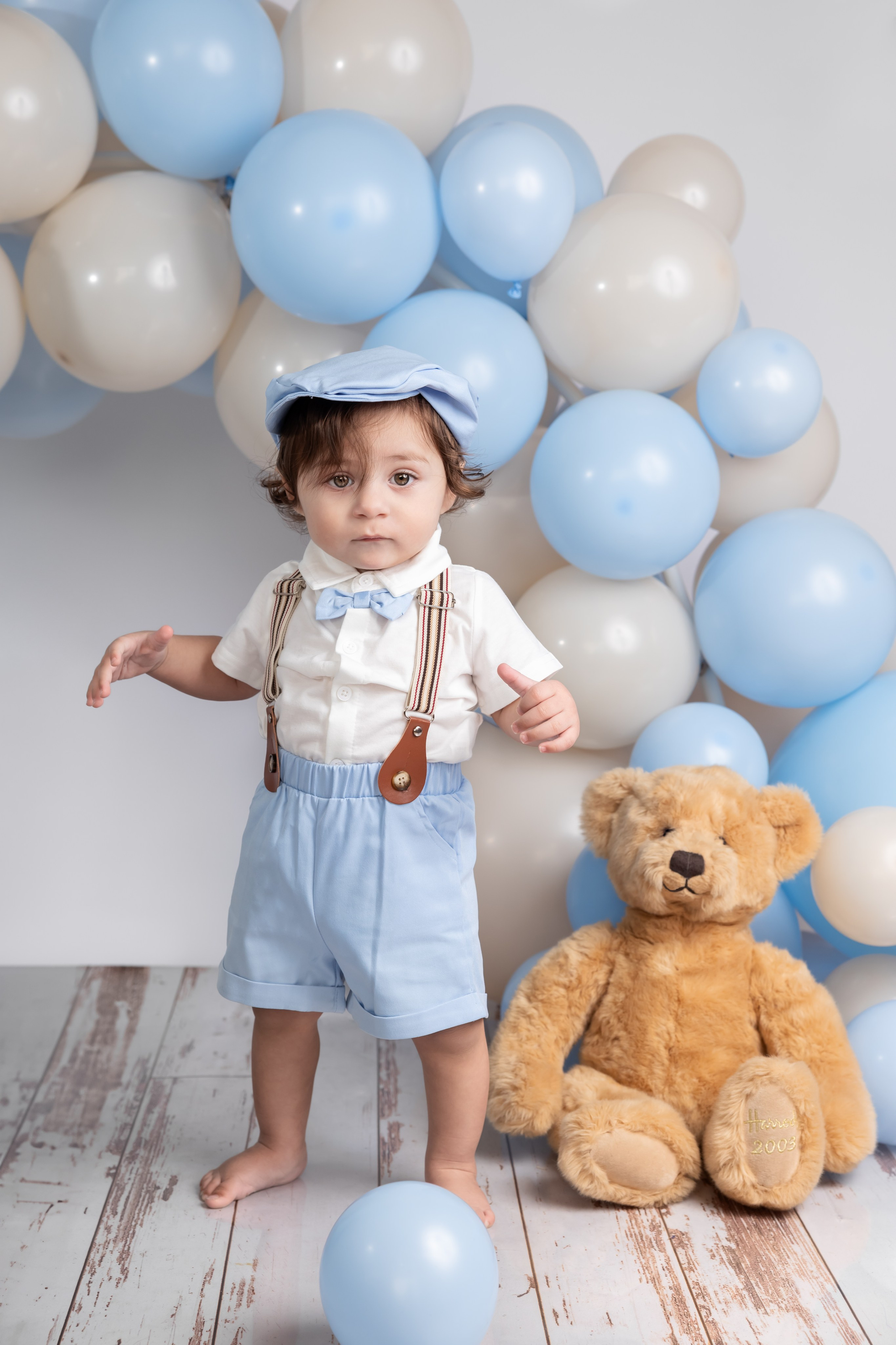 Sitter (6-8 months old). Stevenage, Hertfordshire family, maternity and newborn photographer