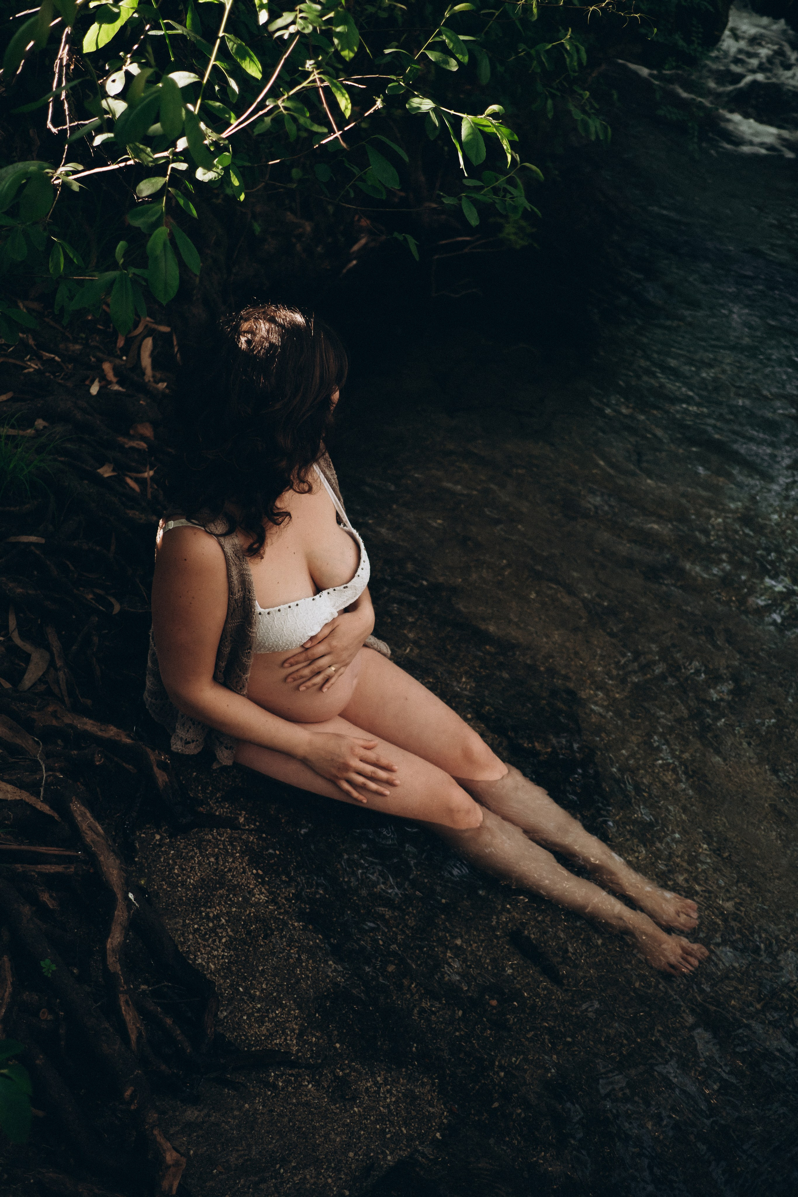 Maternity Photoshoot in Portugal — Artistic Pregnancy Session